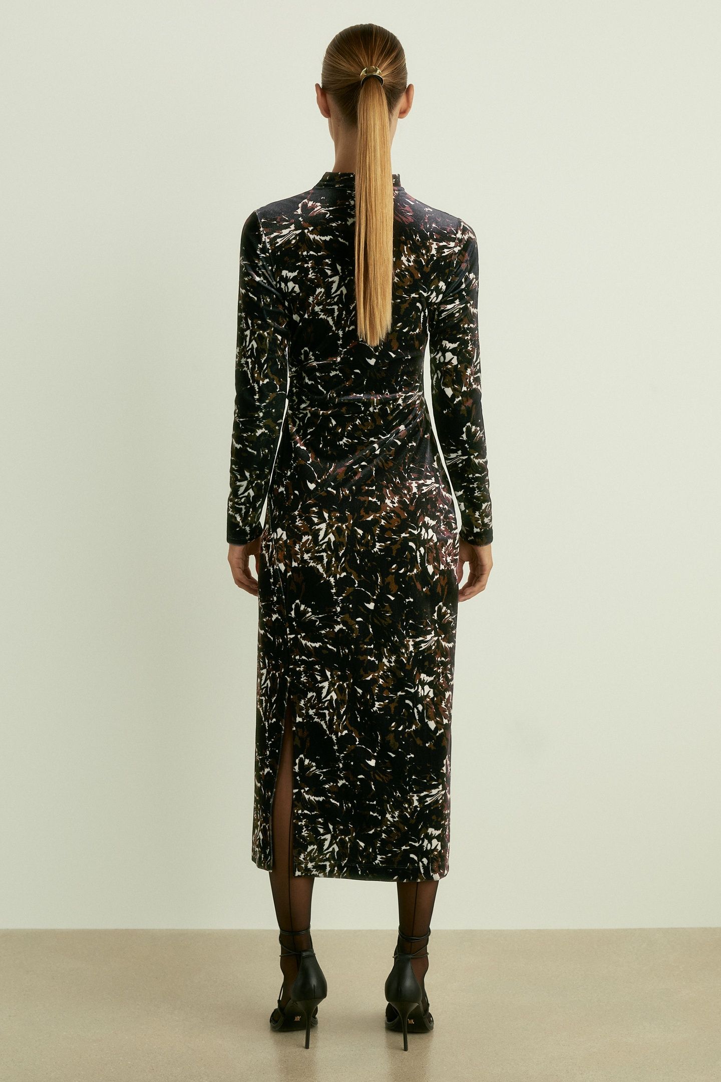 VELVET PRINT MIDI DRESS BLACK 2