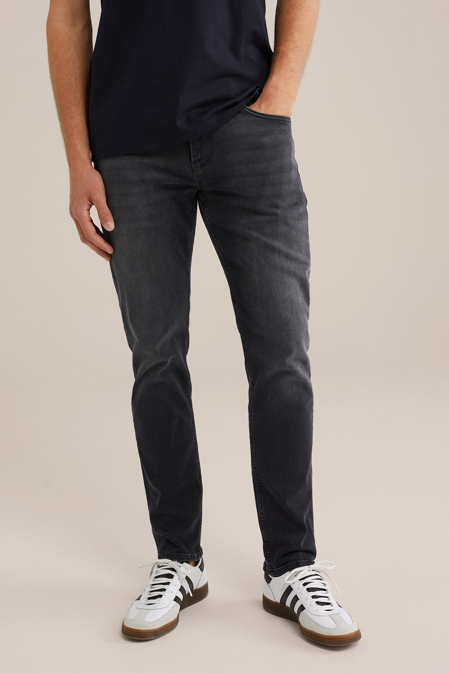 5-POCKET MID WAIST BLACK 1