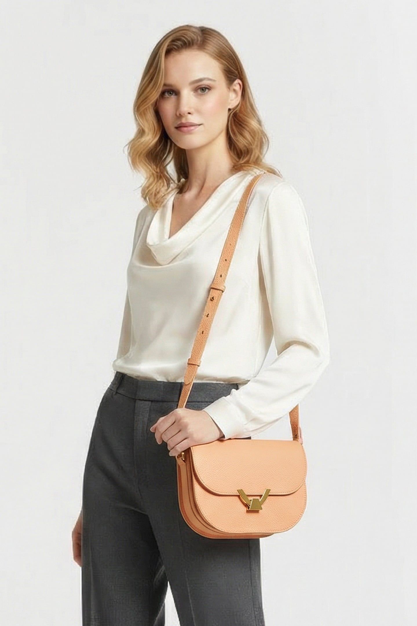 LEATHER CROSS BODY BAG IN PEACH 1