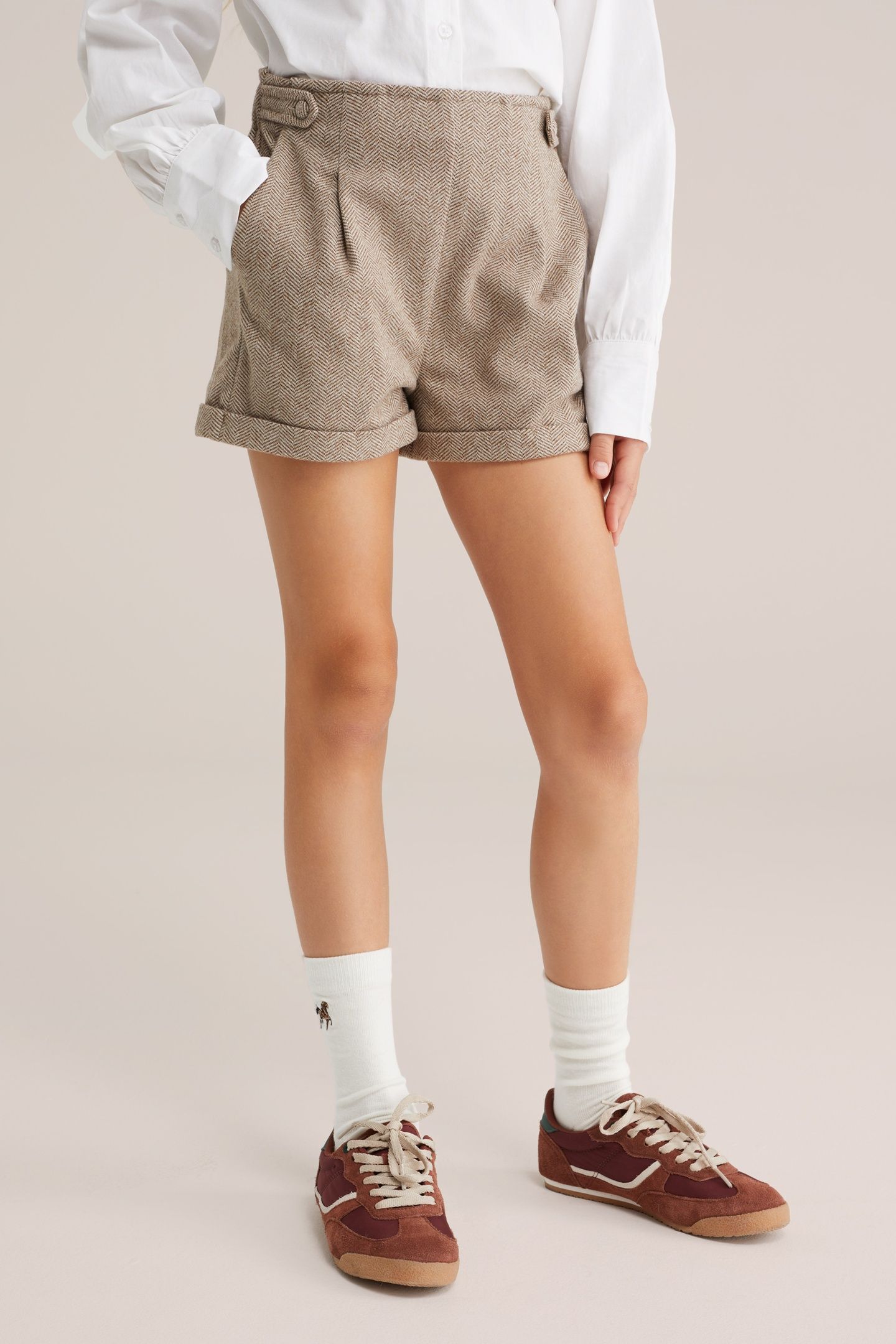 SHORT BEIGE 1