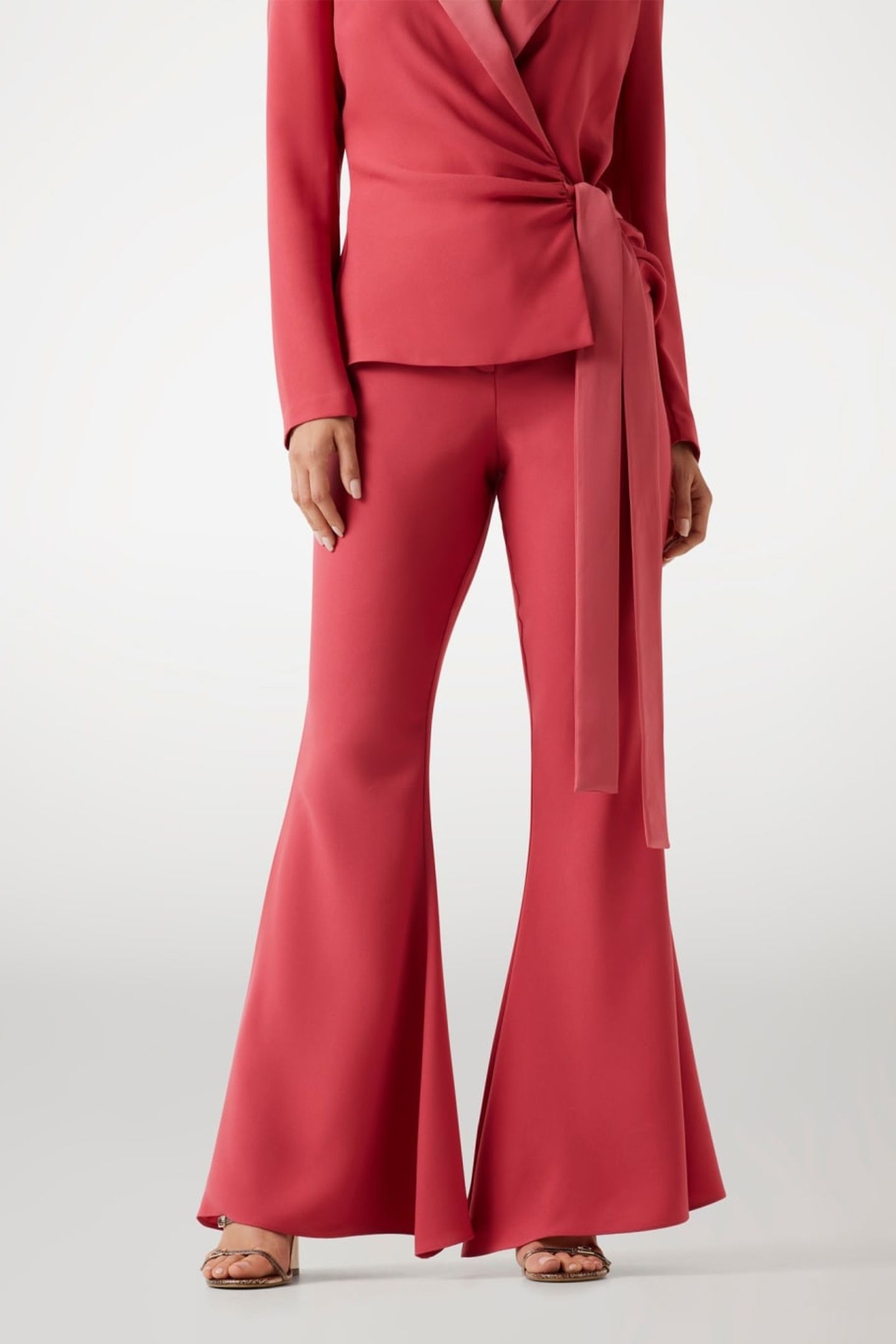 MARCIANO BY GUESS VITTORIA FLARE PANT FLOWERING PEONY 2