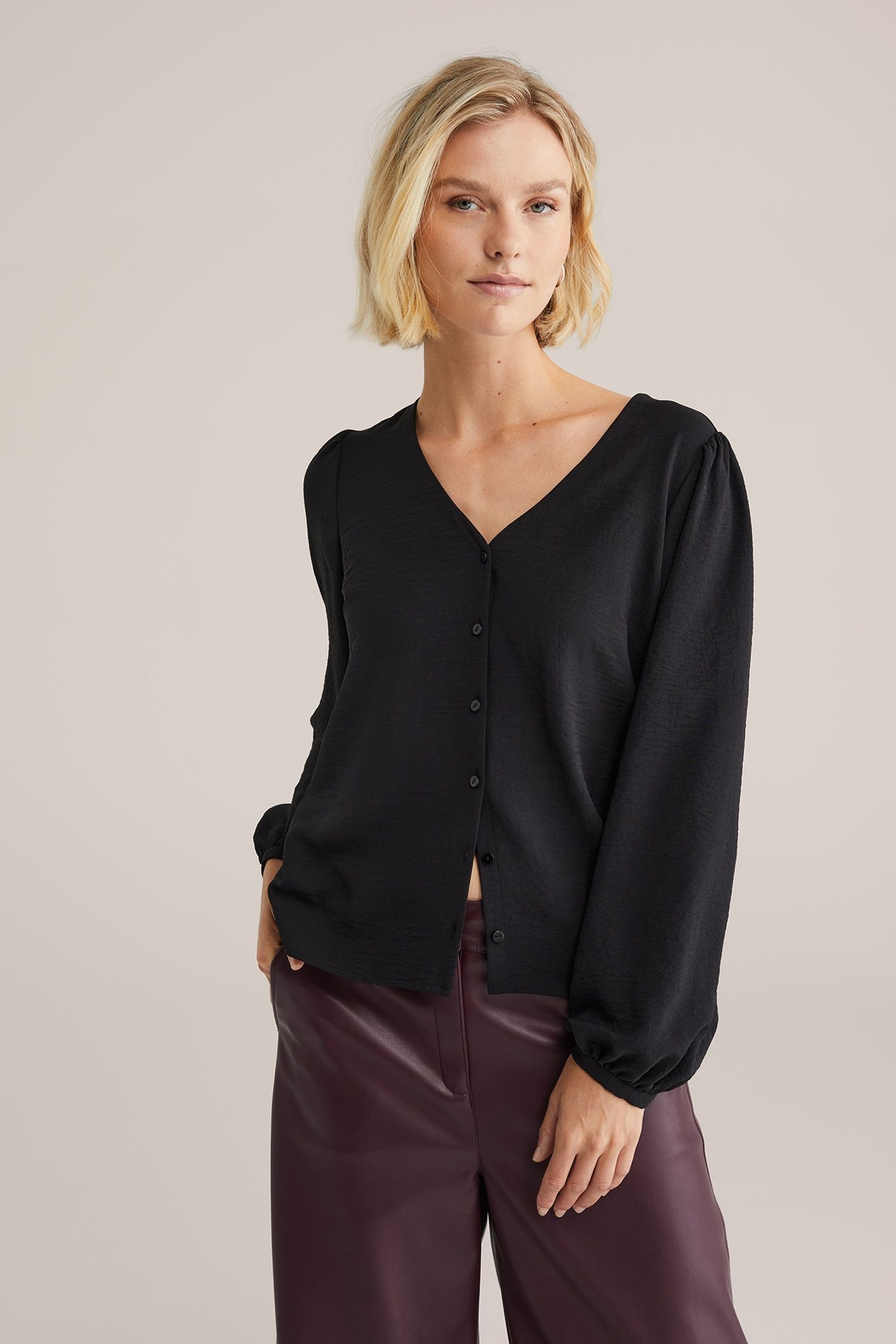 BLOUSE BLACK 1