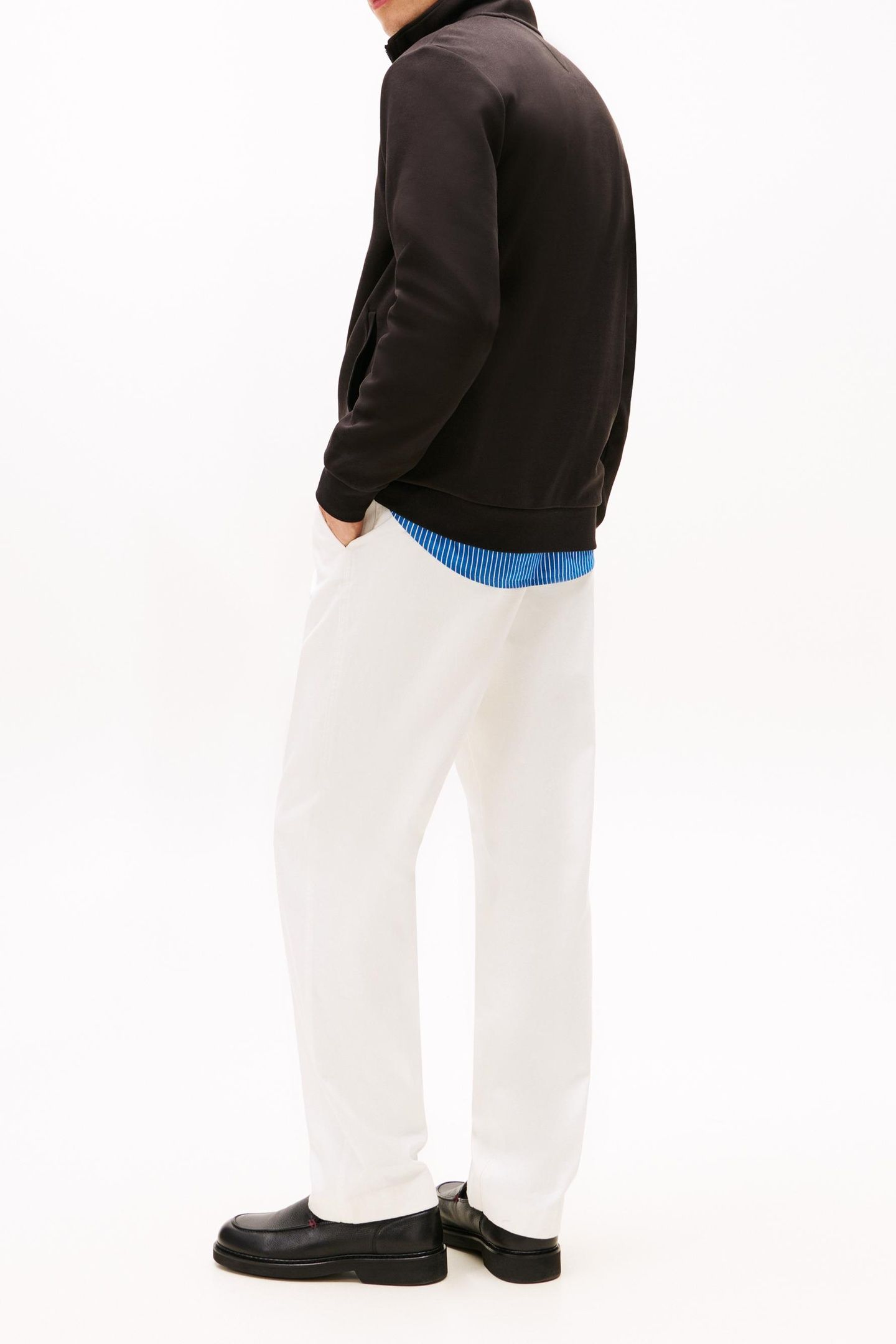 CREST EMBROIDERY QUARTER-ZIP JUMPER BLACK 4