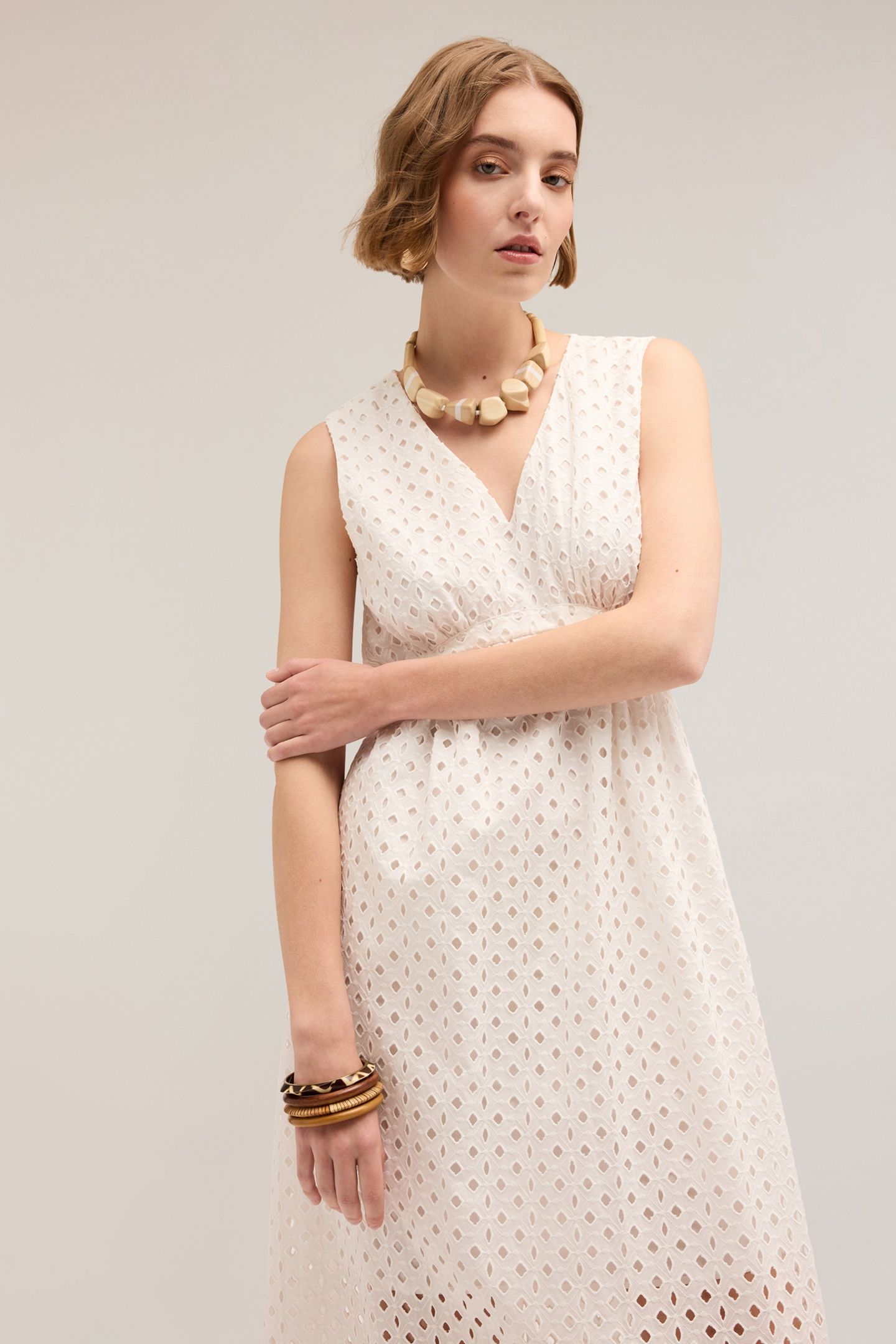 LONG BRODERIE ANGLAISE DRESS WHITE 3