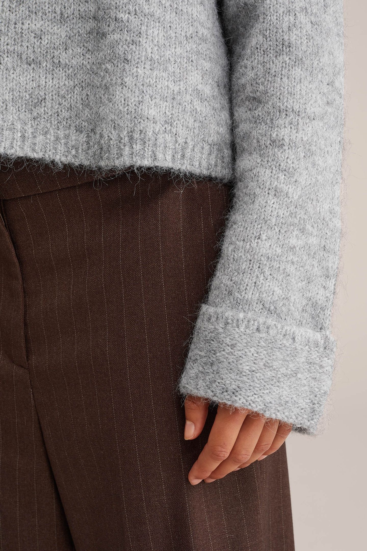 KNITTED PULLOVER LIGHT GREY 5
