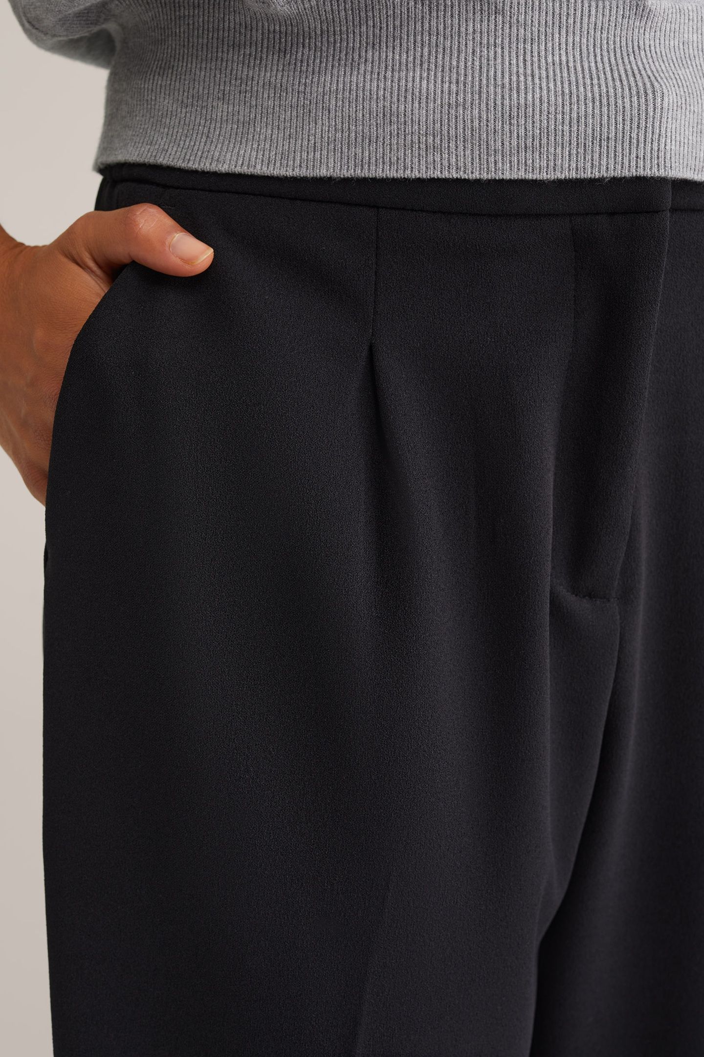 TROUSER BLACK 5