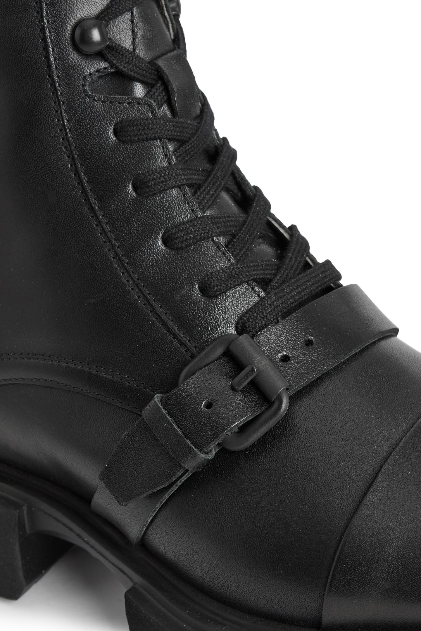 TORI BOOT BLACK 7