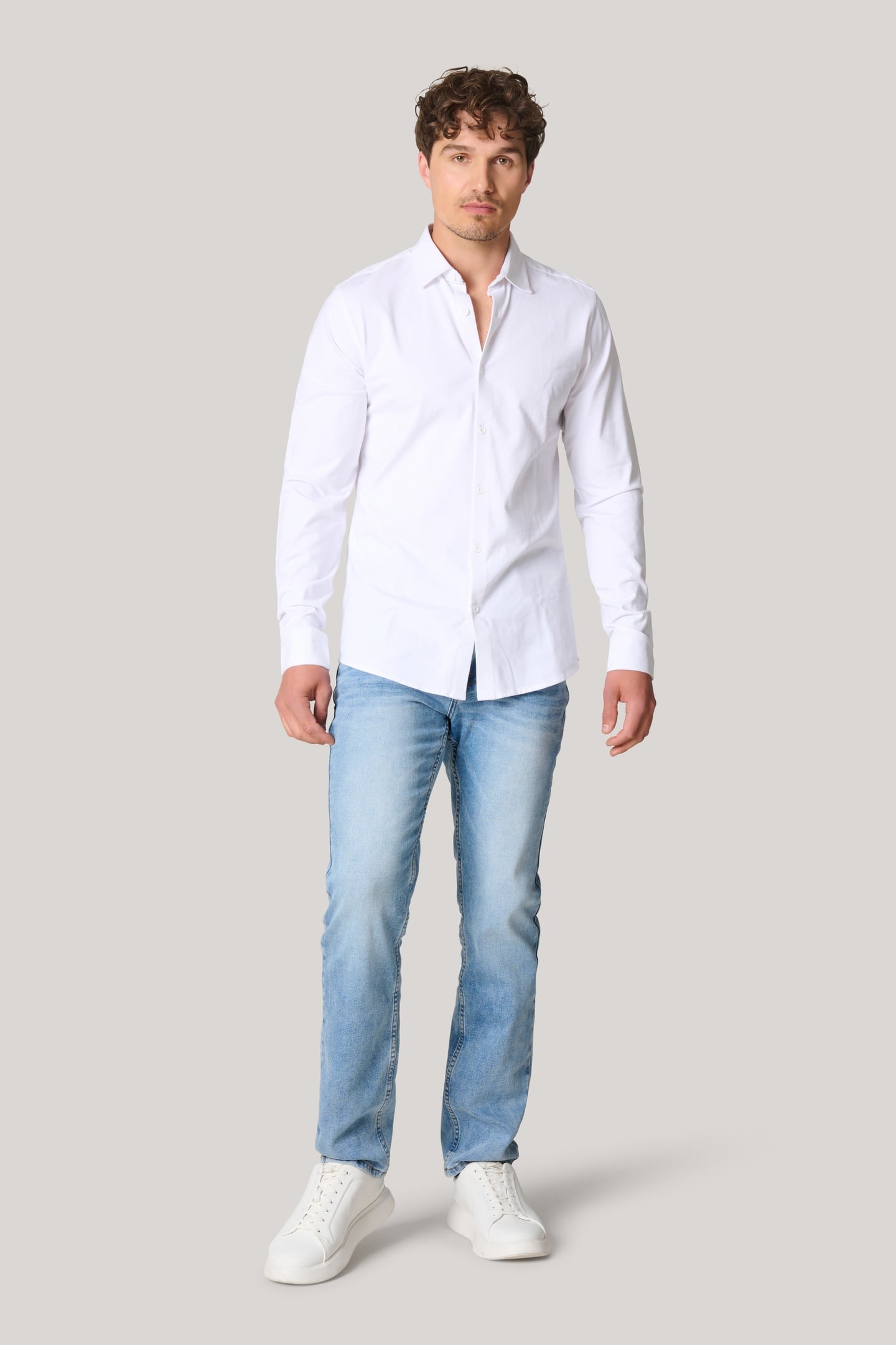 MM-SBSTRAIGHT JEANS LIGHT DENIM BLEACHED 1