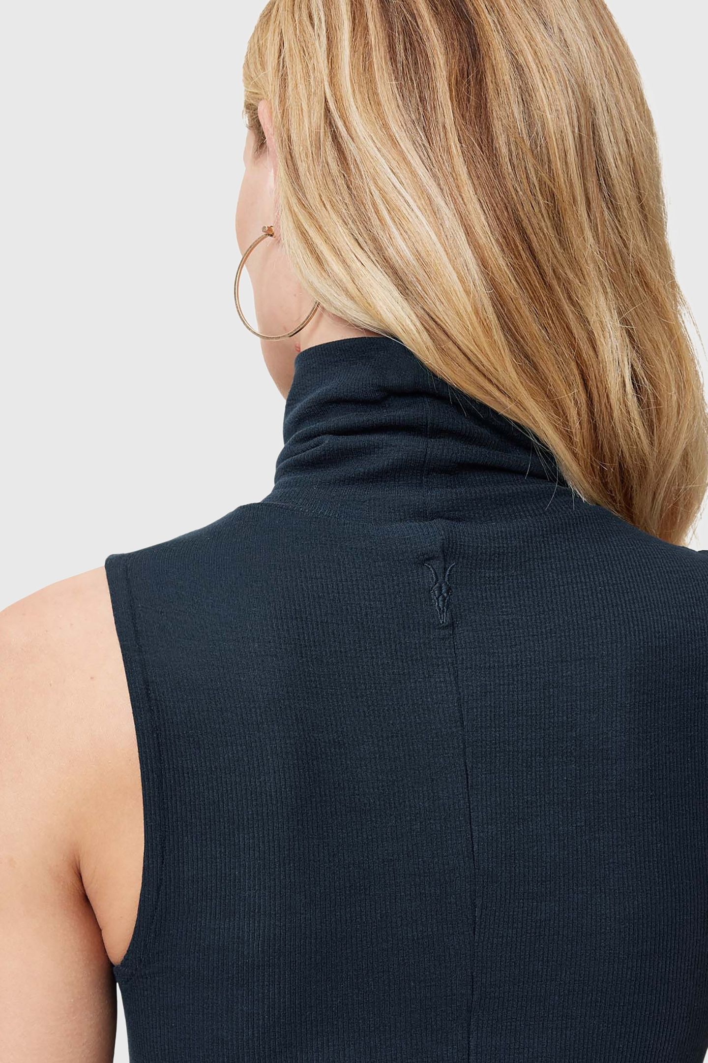 BEC ROLL NECK TANK BLACK OYSTER BLUE 6