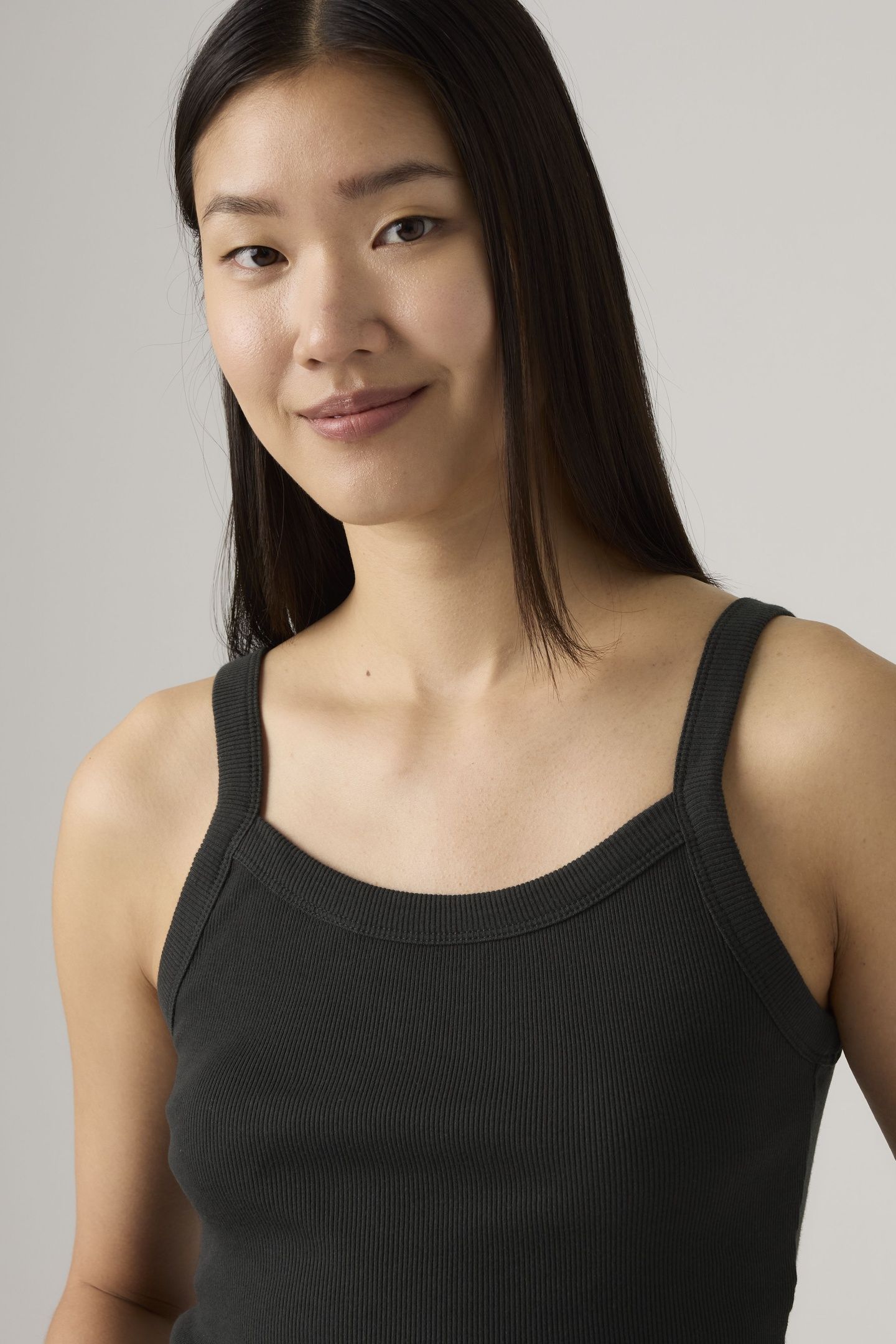 ESSENTIAL SPORTY RIBBED TANK TOP BLACK 5