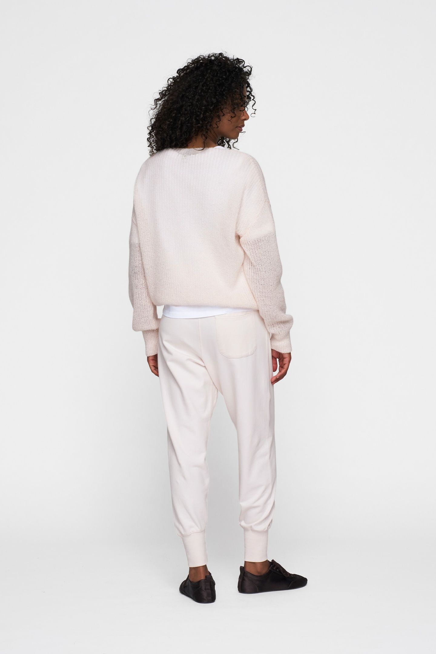DEEP NECK KNIT SWEATER MARSHMALLOW 4