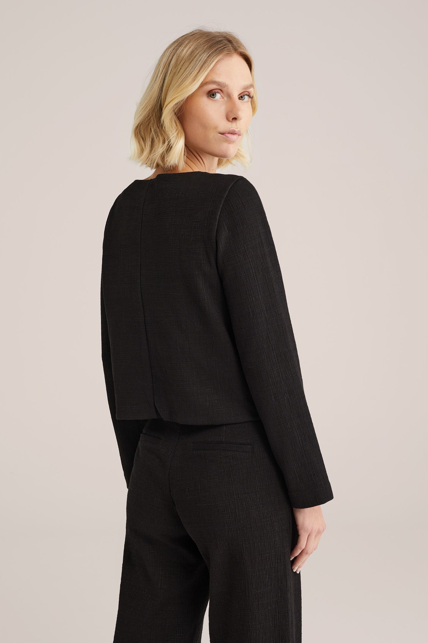 BLAZER BLACK 2