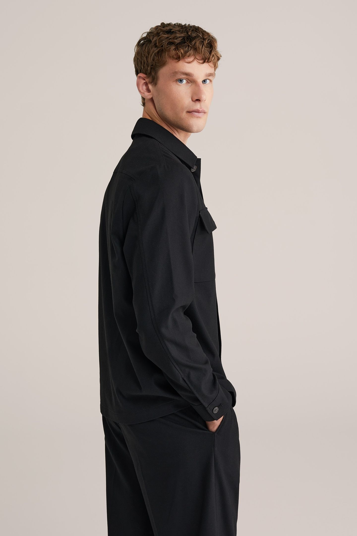 OVERSHIRT BLACK 2
