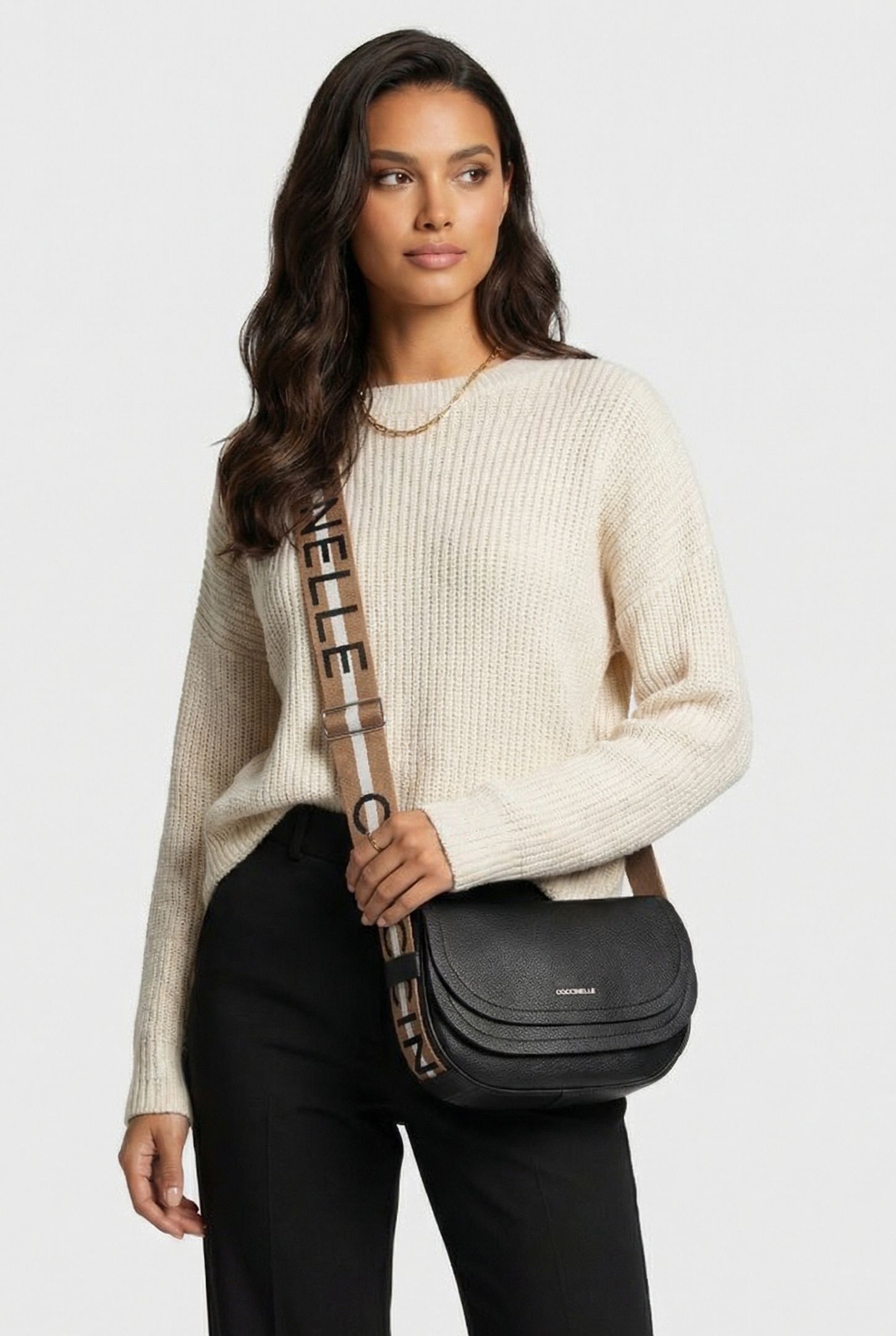 CROSS BODY BAG WITH LOGO STRAP IN BLACK 1