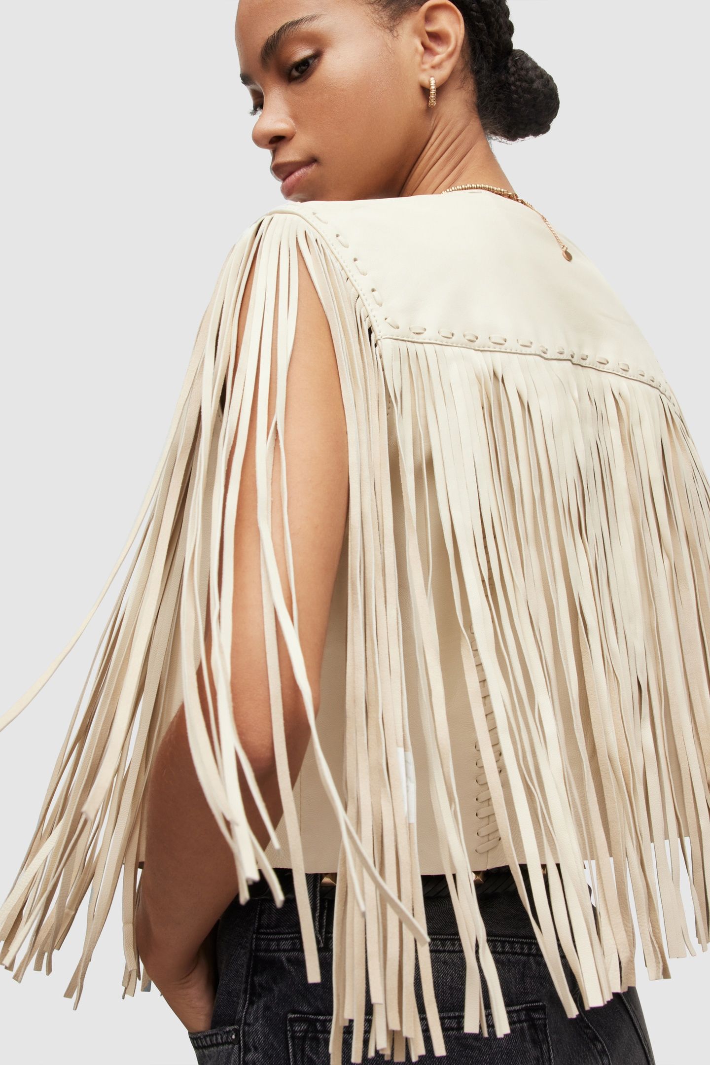 ASTRAL TASSEL GILET WHITE 6
