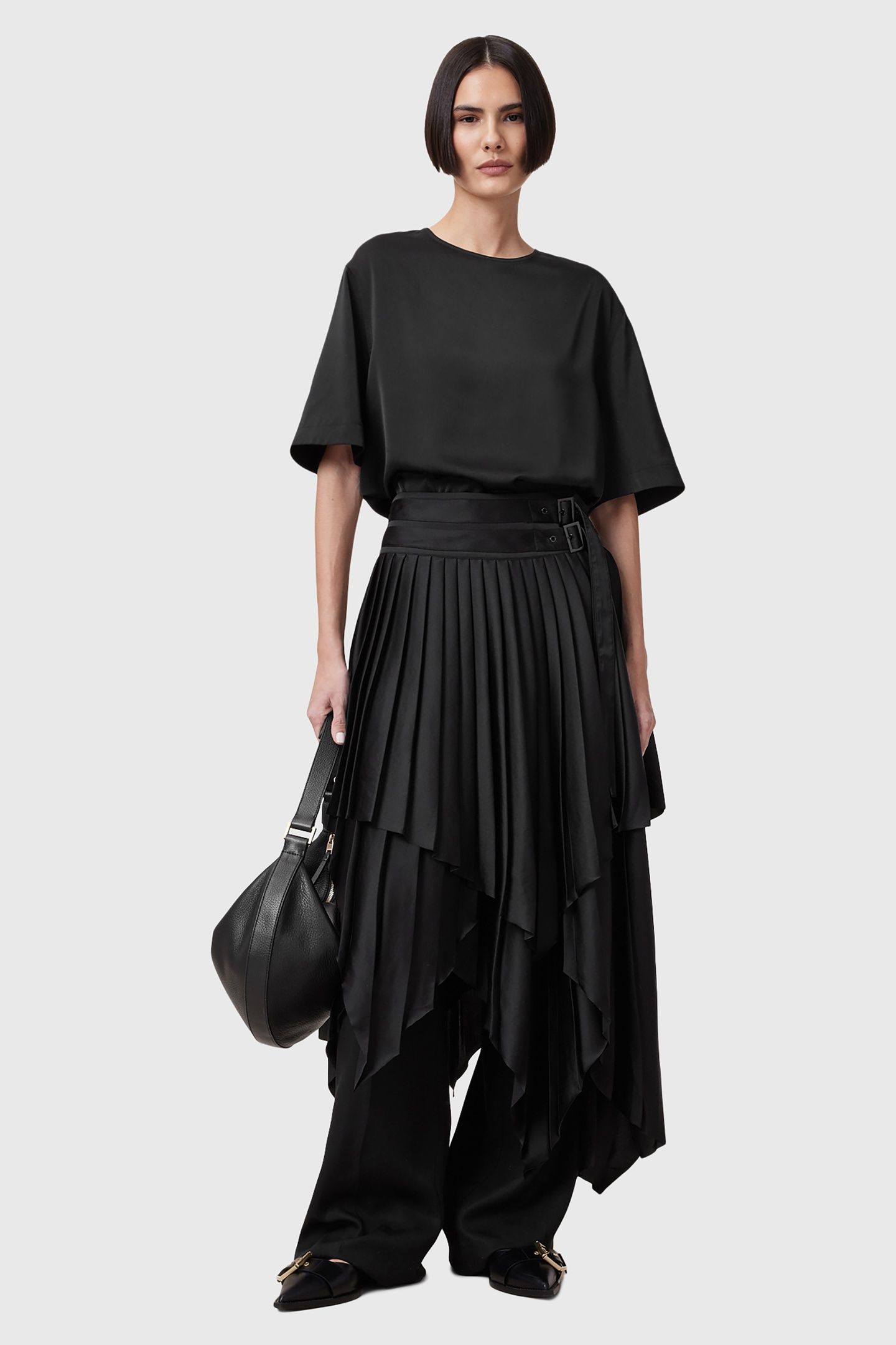 AMELIE SATIN TEE BLACK 4