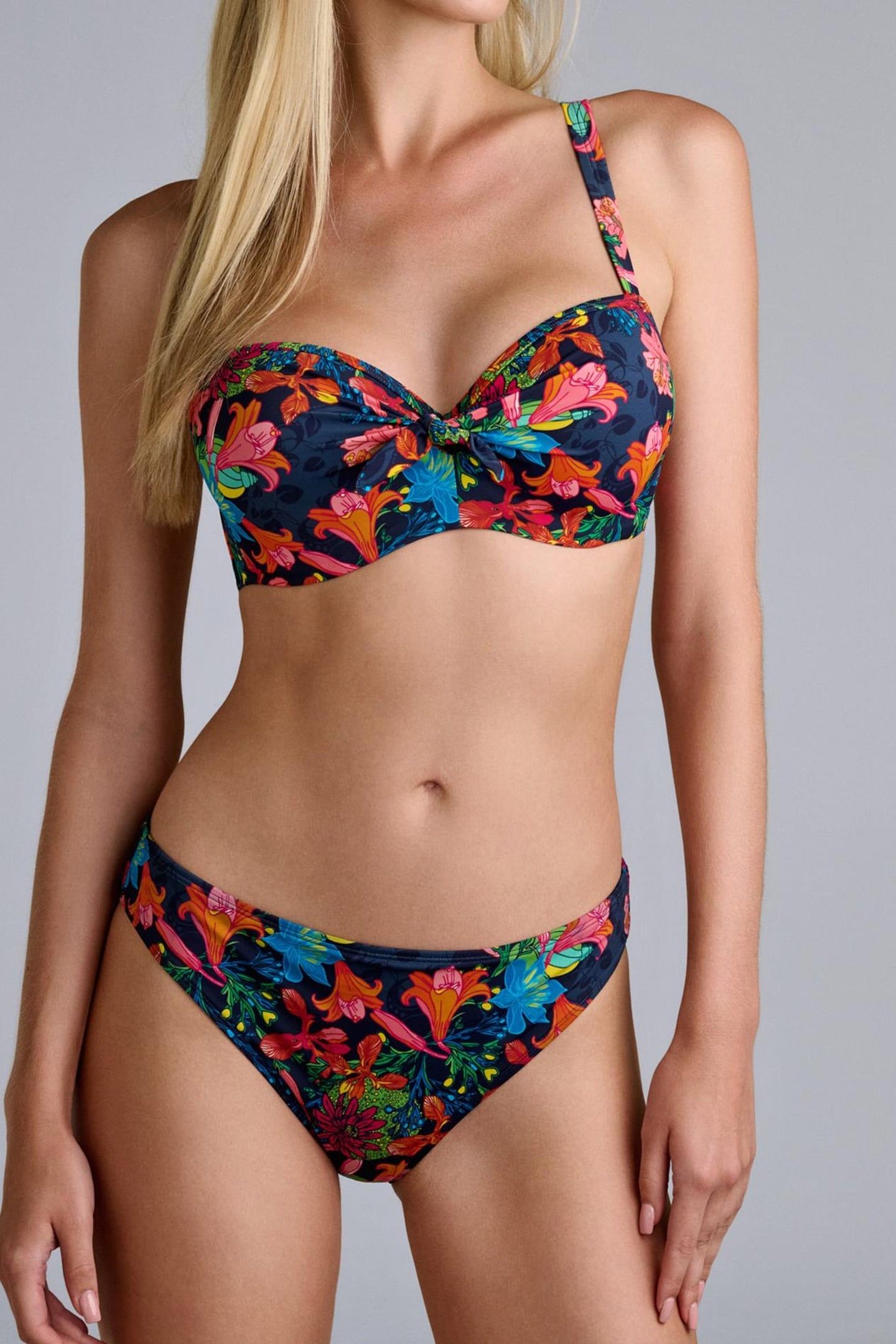 THALASSA BIKINI TOPPLUNGE BALCONYWIRED PADDED BLUE 1