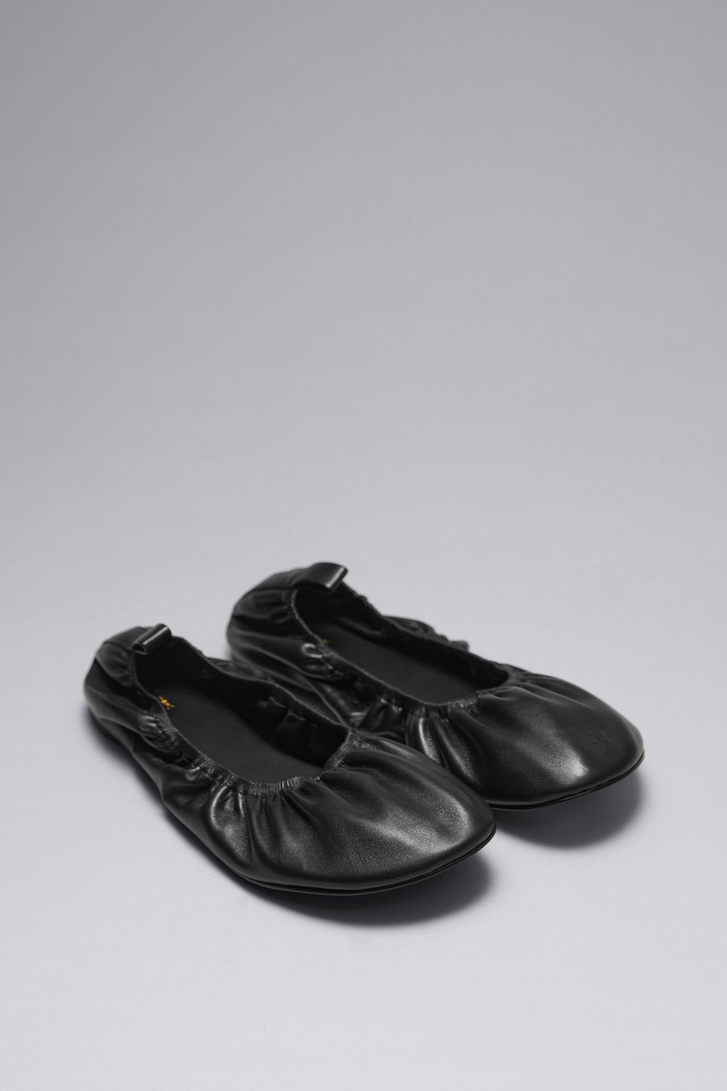 LUNA NAPPA BALLERINA BLACK 2