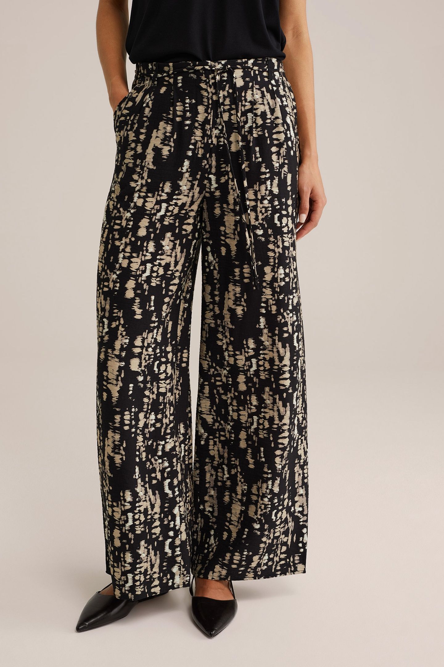 TROUSER BLACK 1