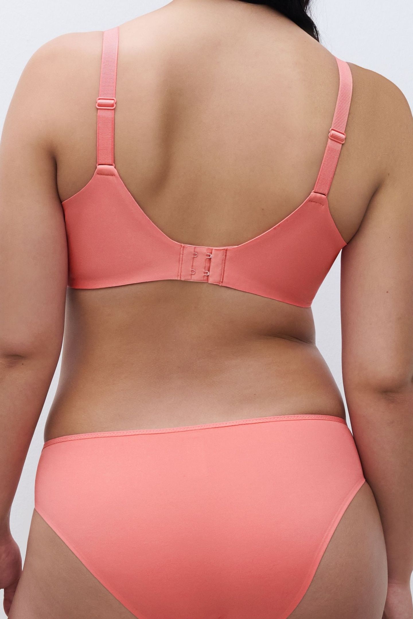 CO BRA TSHIRT VERY COVERING MEMORY CORAL 2