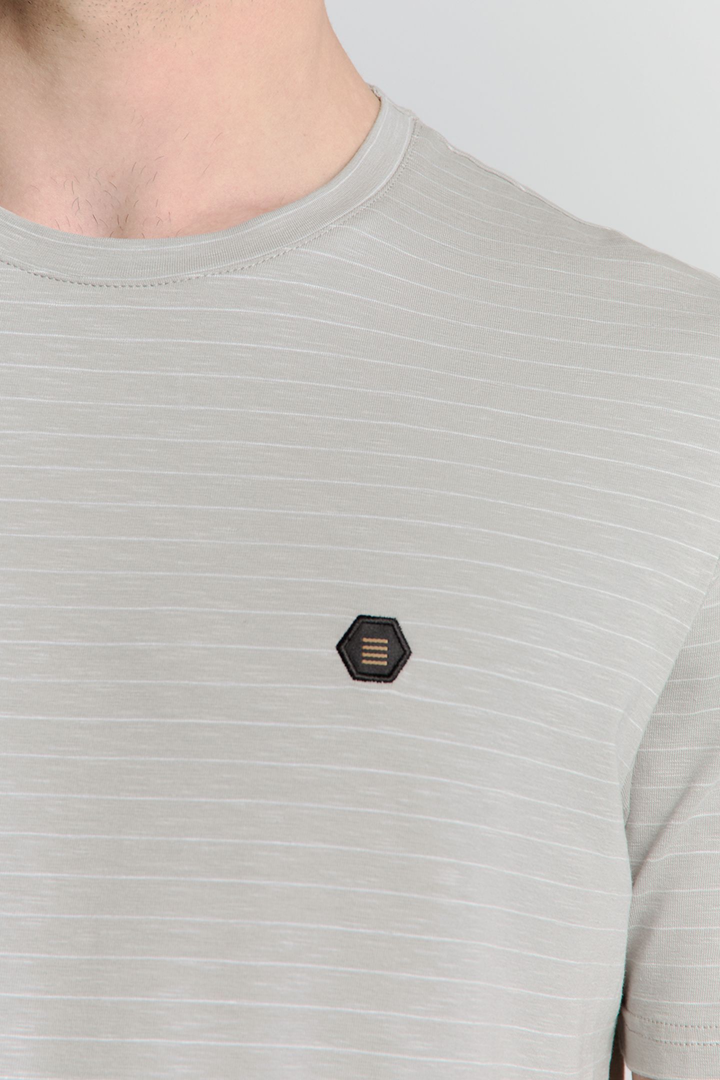 T-SHIRT CREWNECK SMALL PIN STRIPE MID GREY 7