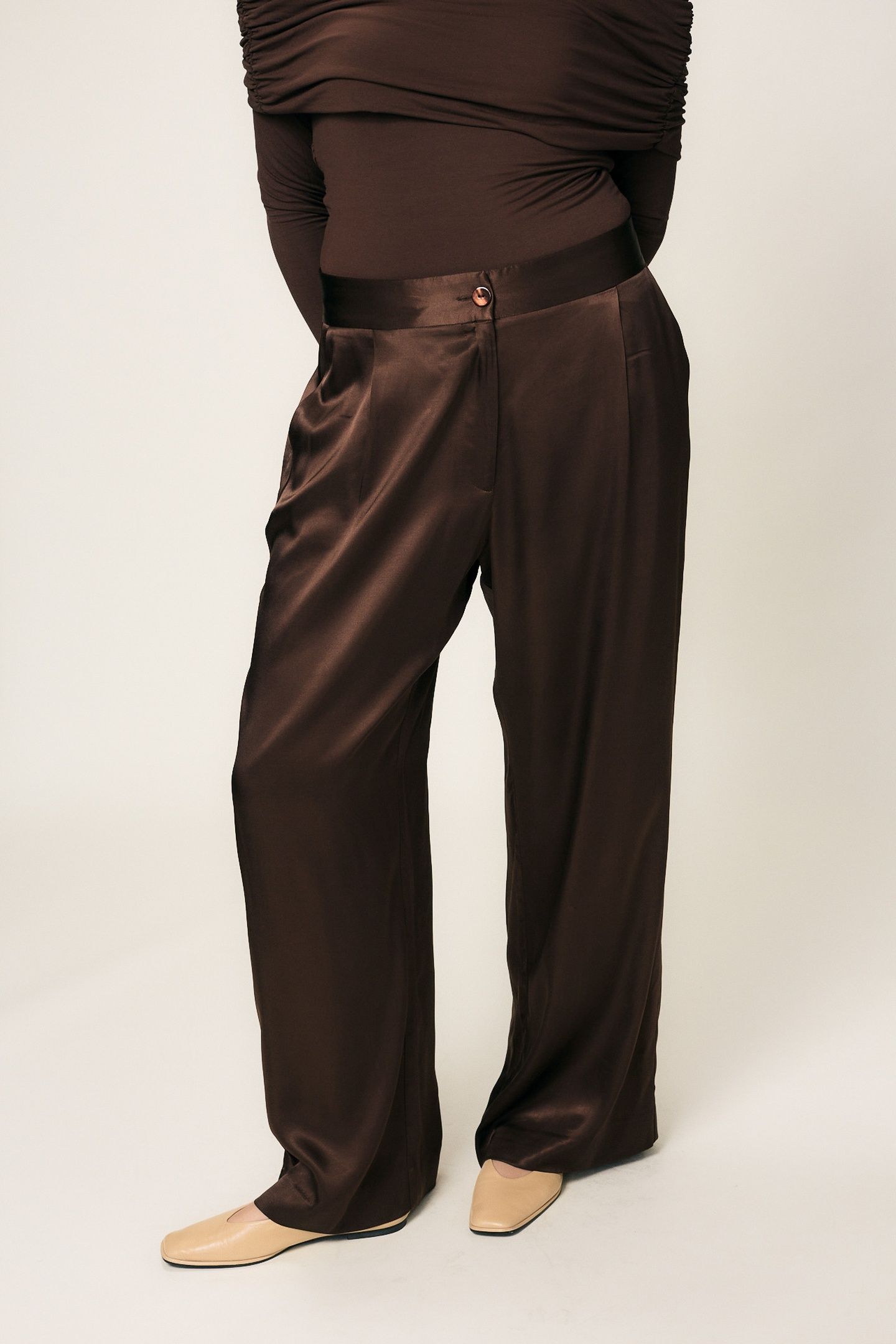 CEDAR TROUSER WALNUT 2