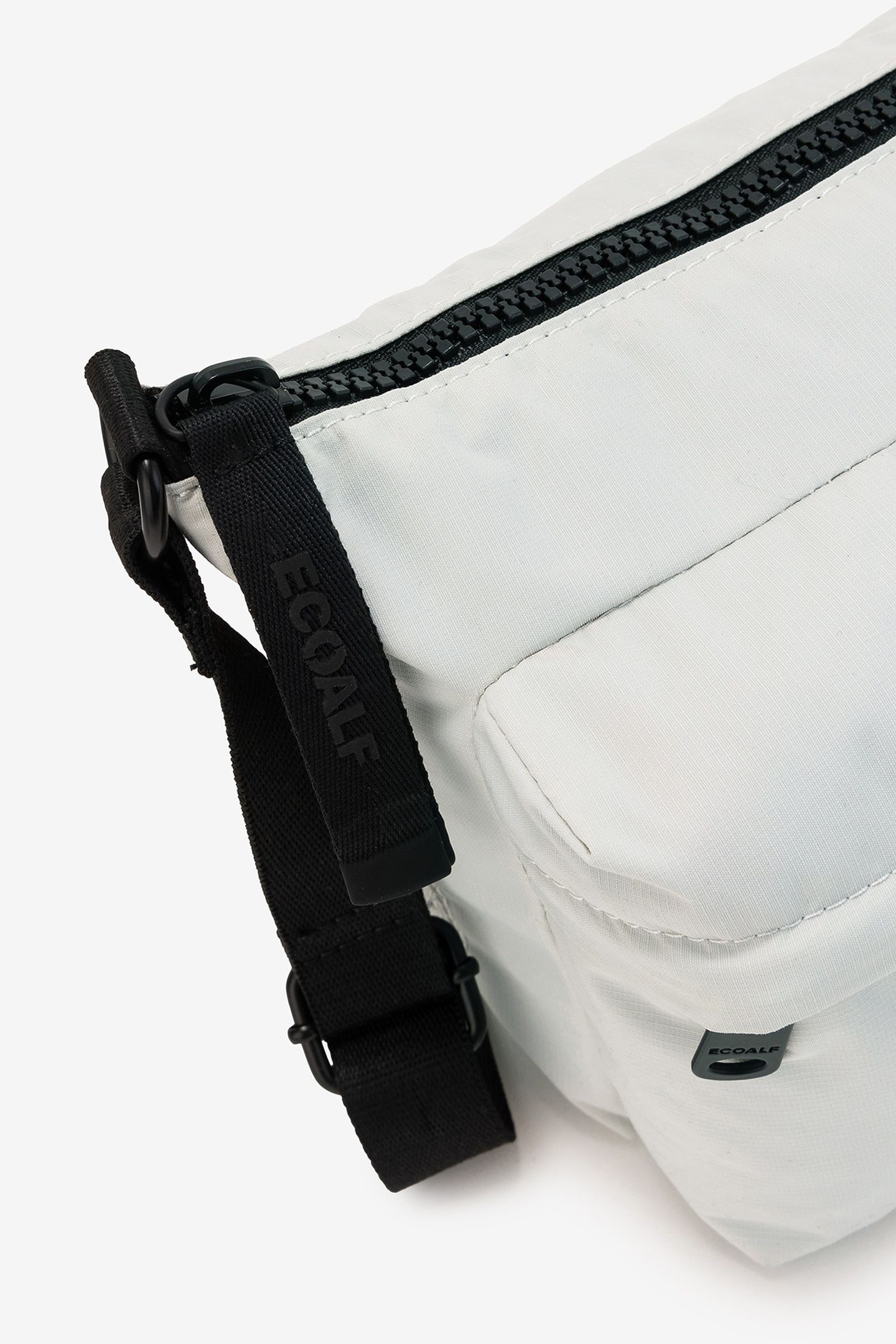 DANIALF CROSSBODY ICE 6