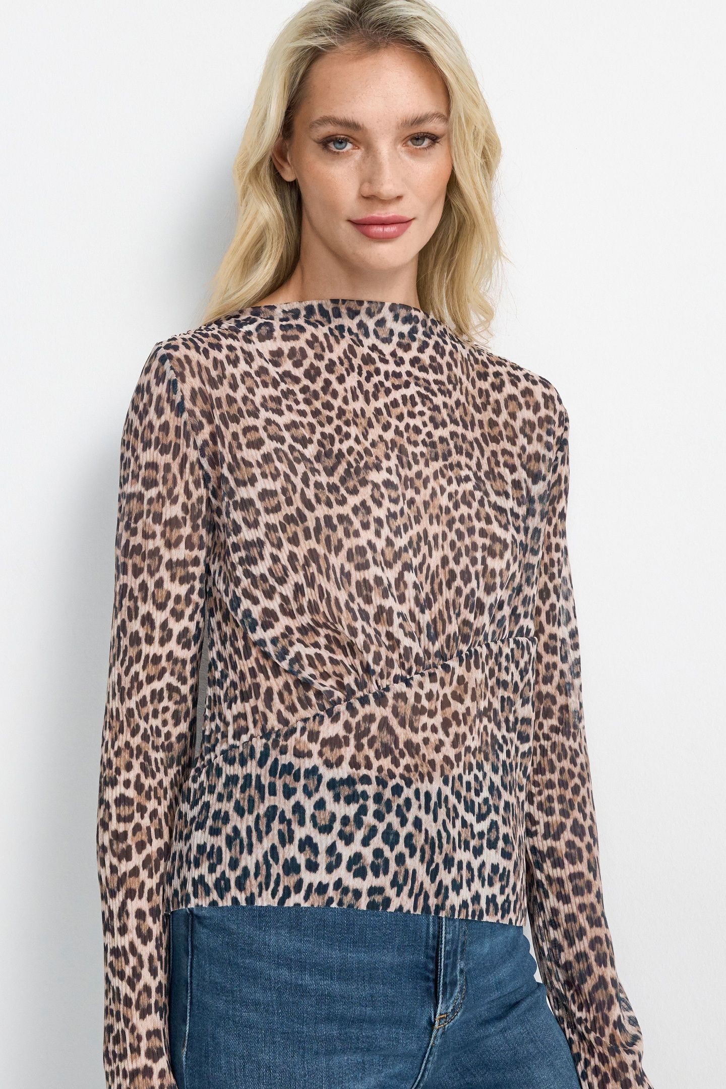 PLISSEE MESH LONGSLEEVE RECYCLED CAFFEE LATTE 2