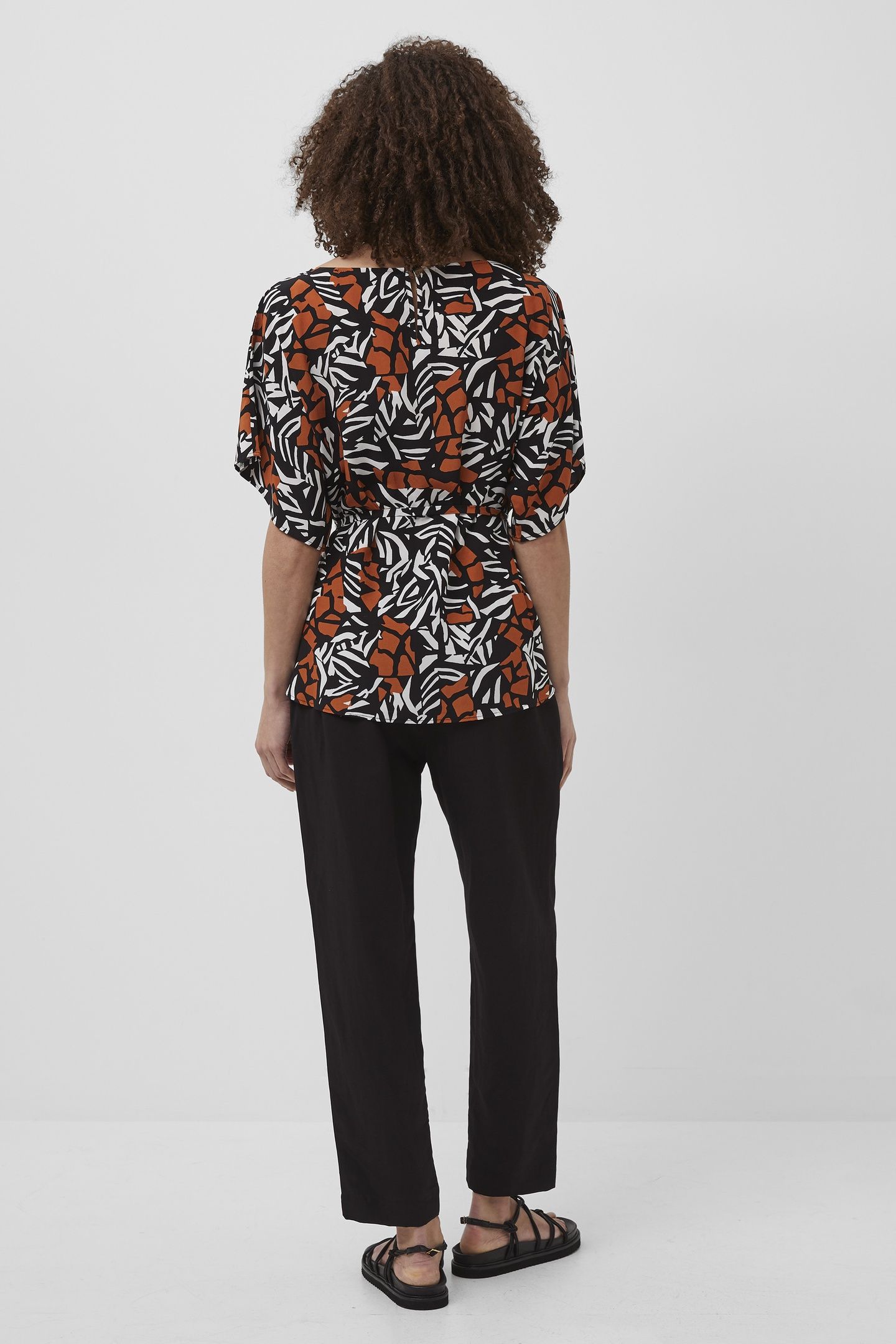 AFARA DRAPE BELTED TOP BLACK MULTI 3