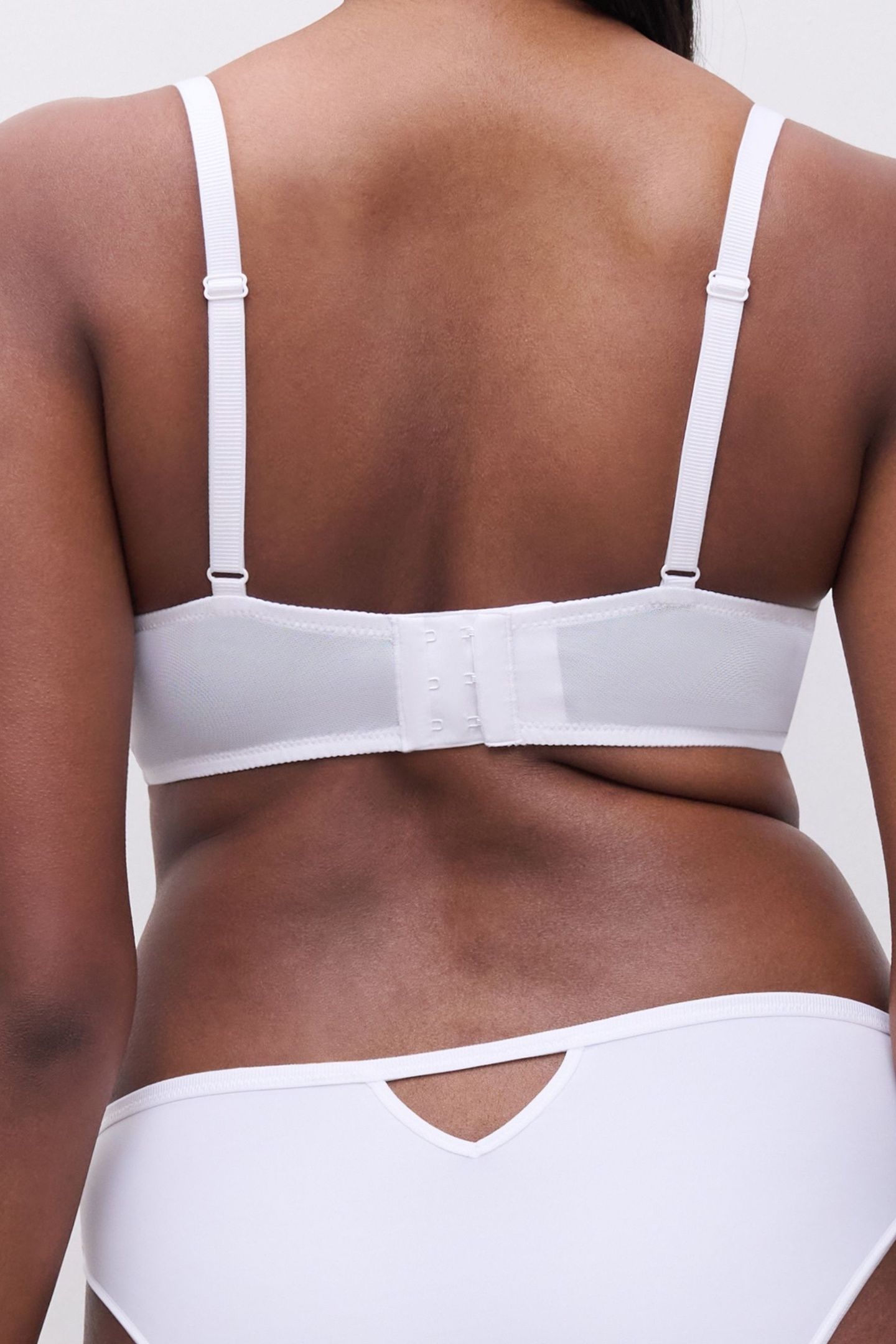CO BRA TSHIRT HALF CUP WHITE 2