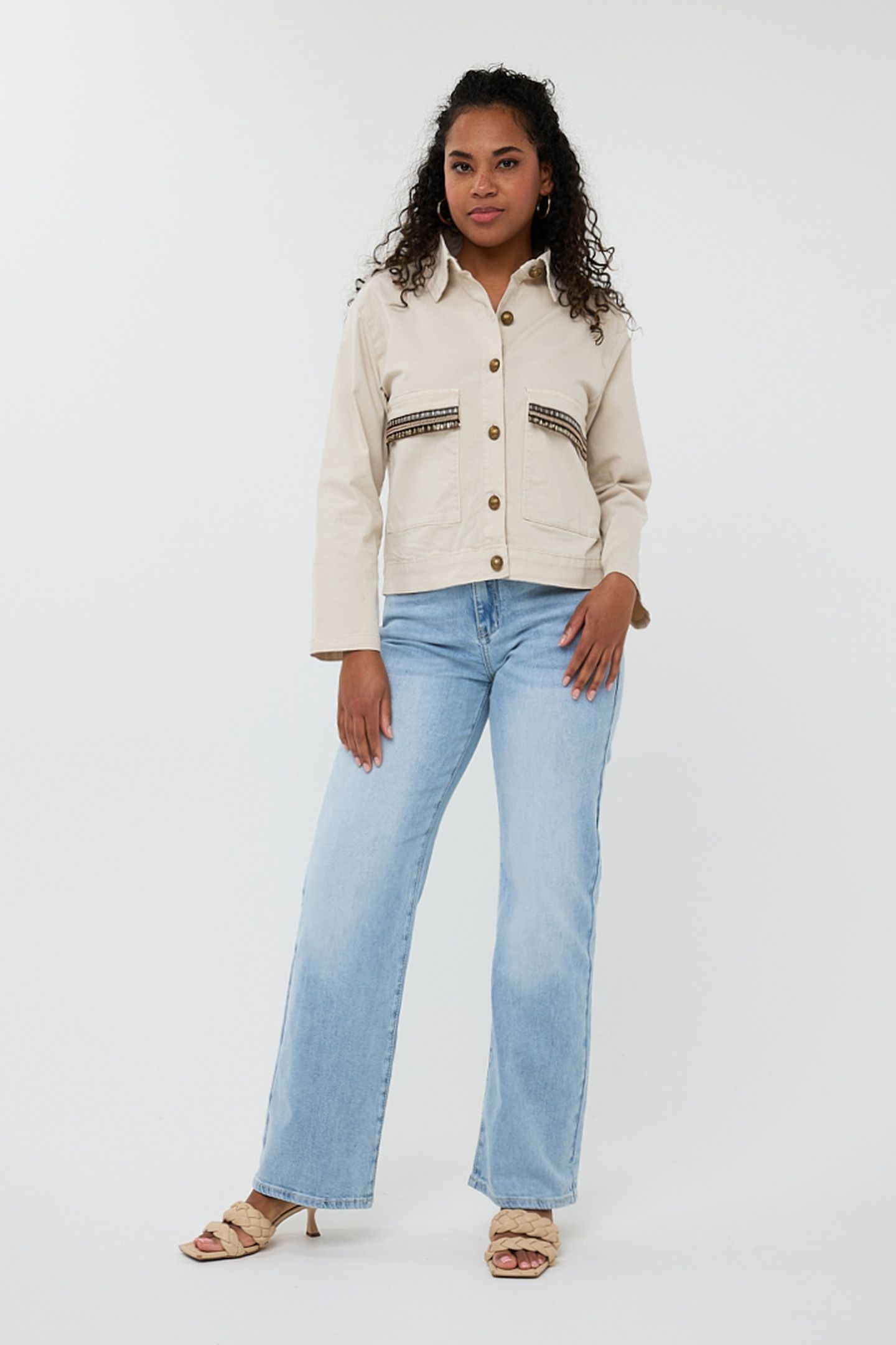 JACKET FANCY EMBELLISHMENT SAND 1