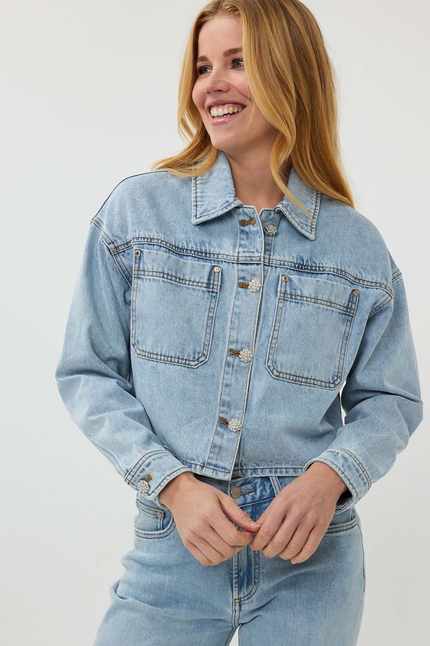 JACKET DENIM SHORT OVERSIZED BLUE 3