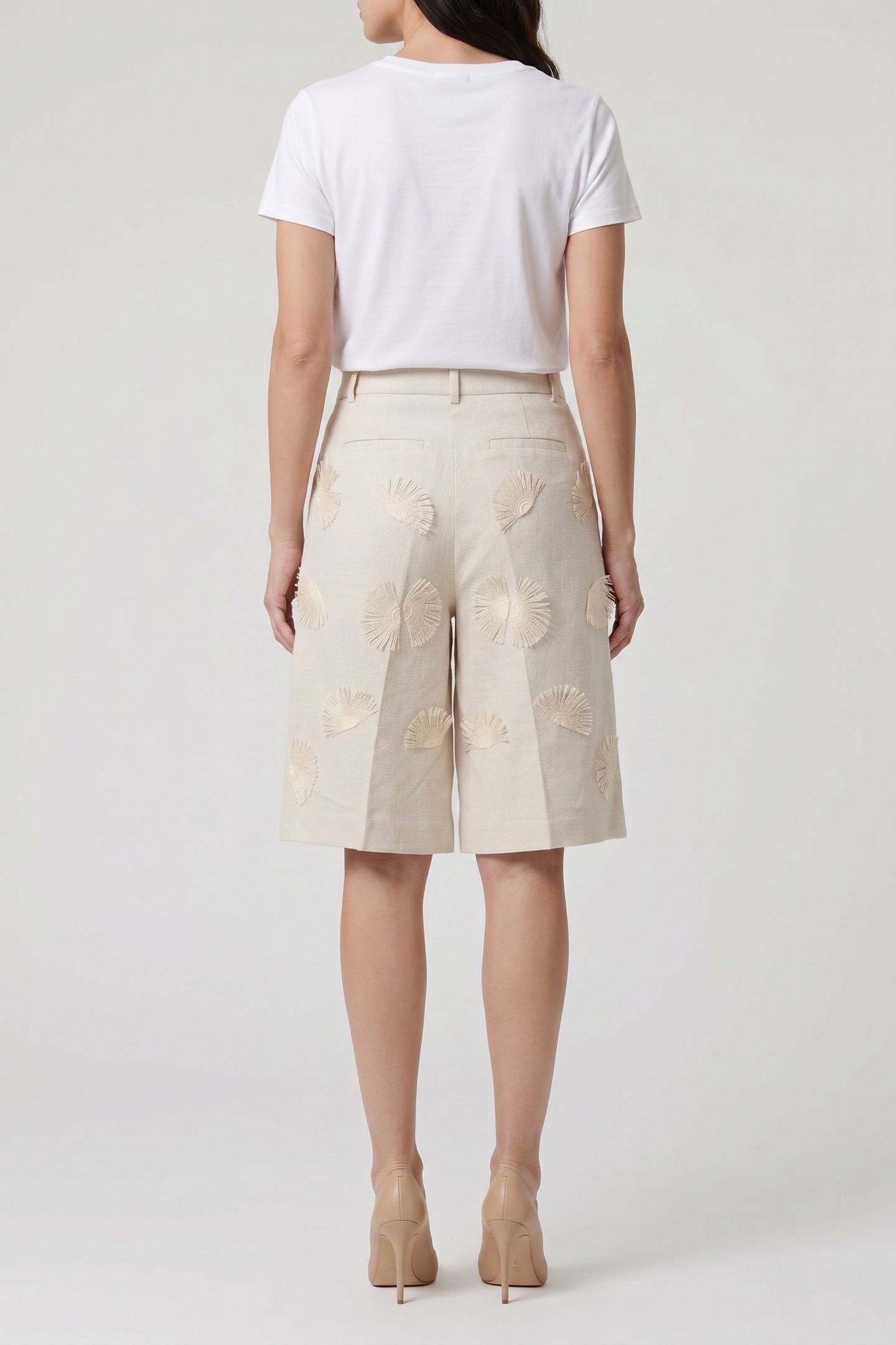 LILIAN SHORTS WHITE 2