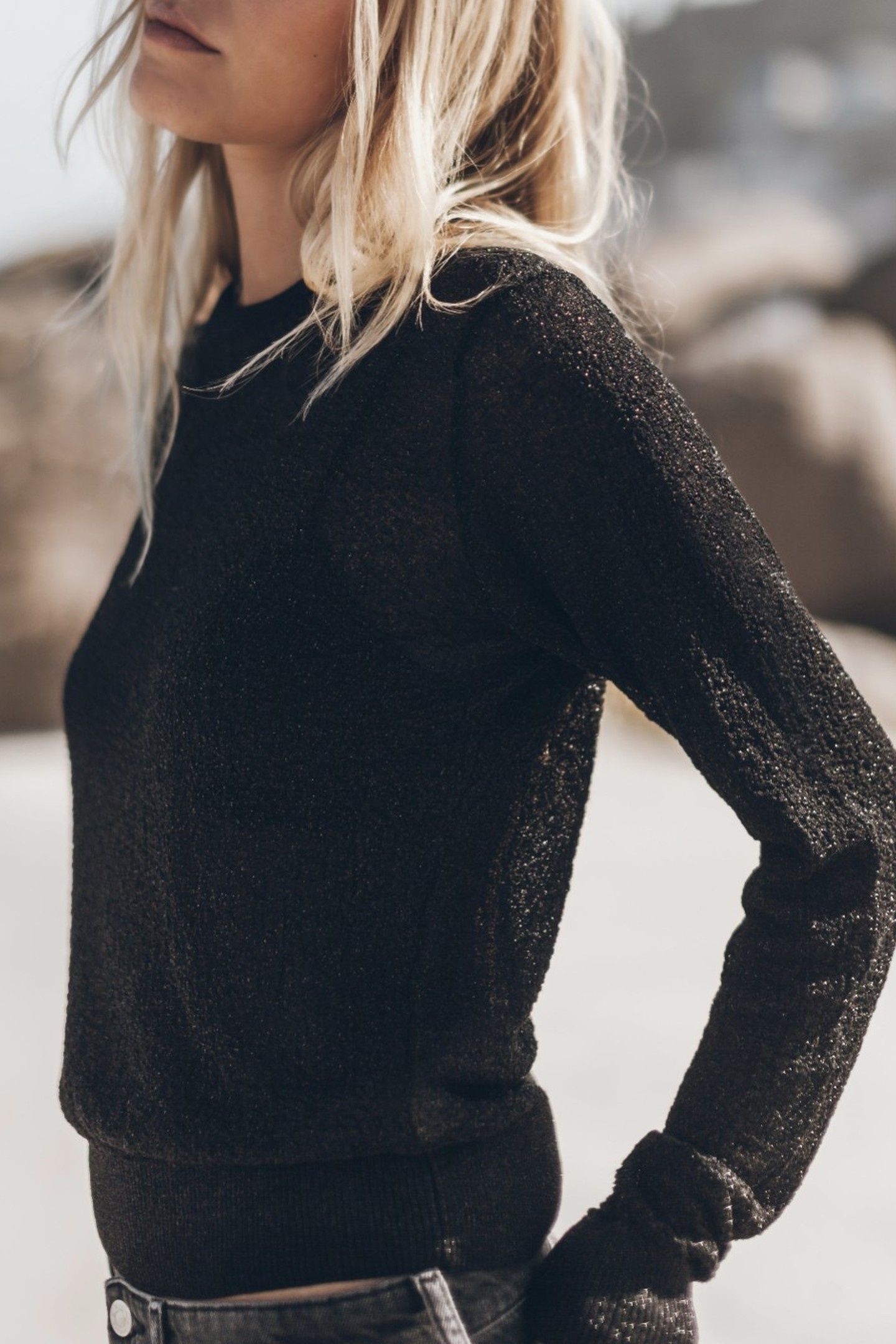 THE BLACK SPARKLY THIN KNITTED SWEATER BLACK 2