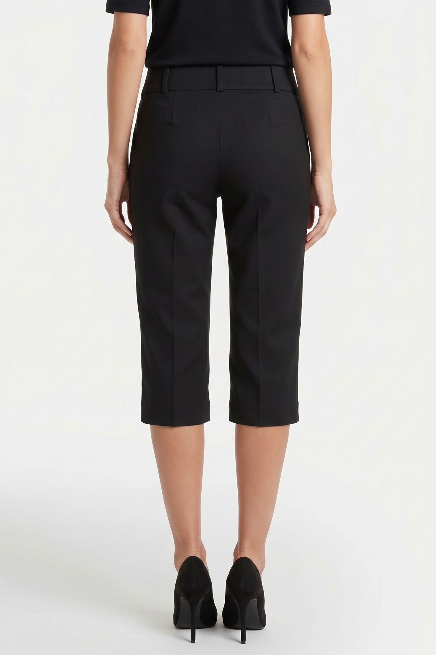 COLINE CAPRI TROUSERS BLACK 2