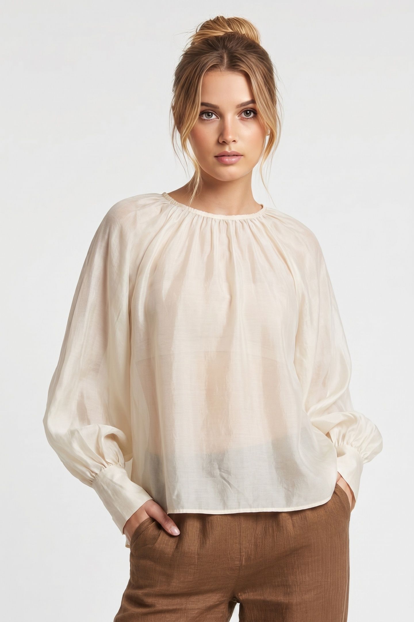 GAYA BLOUSE WHITE 1