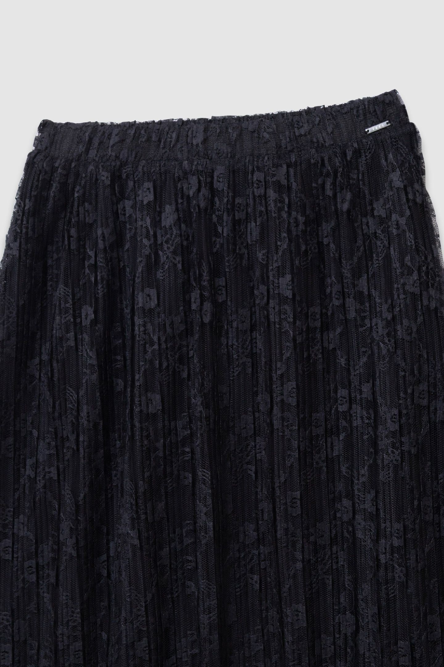 LONG BLACK PLEATED LACE SKIRT 2