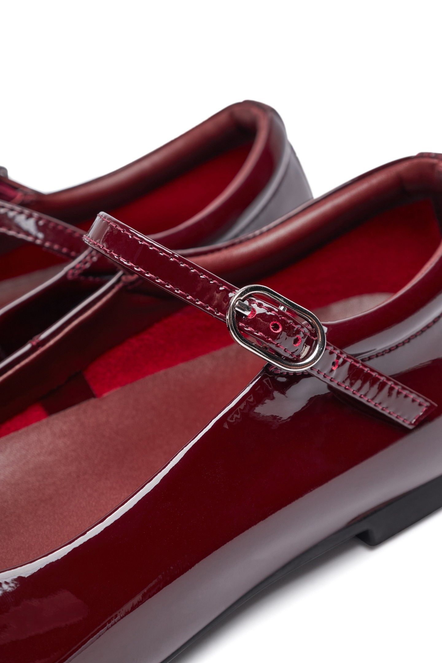 MAYA PATENT CHERRY 3