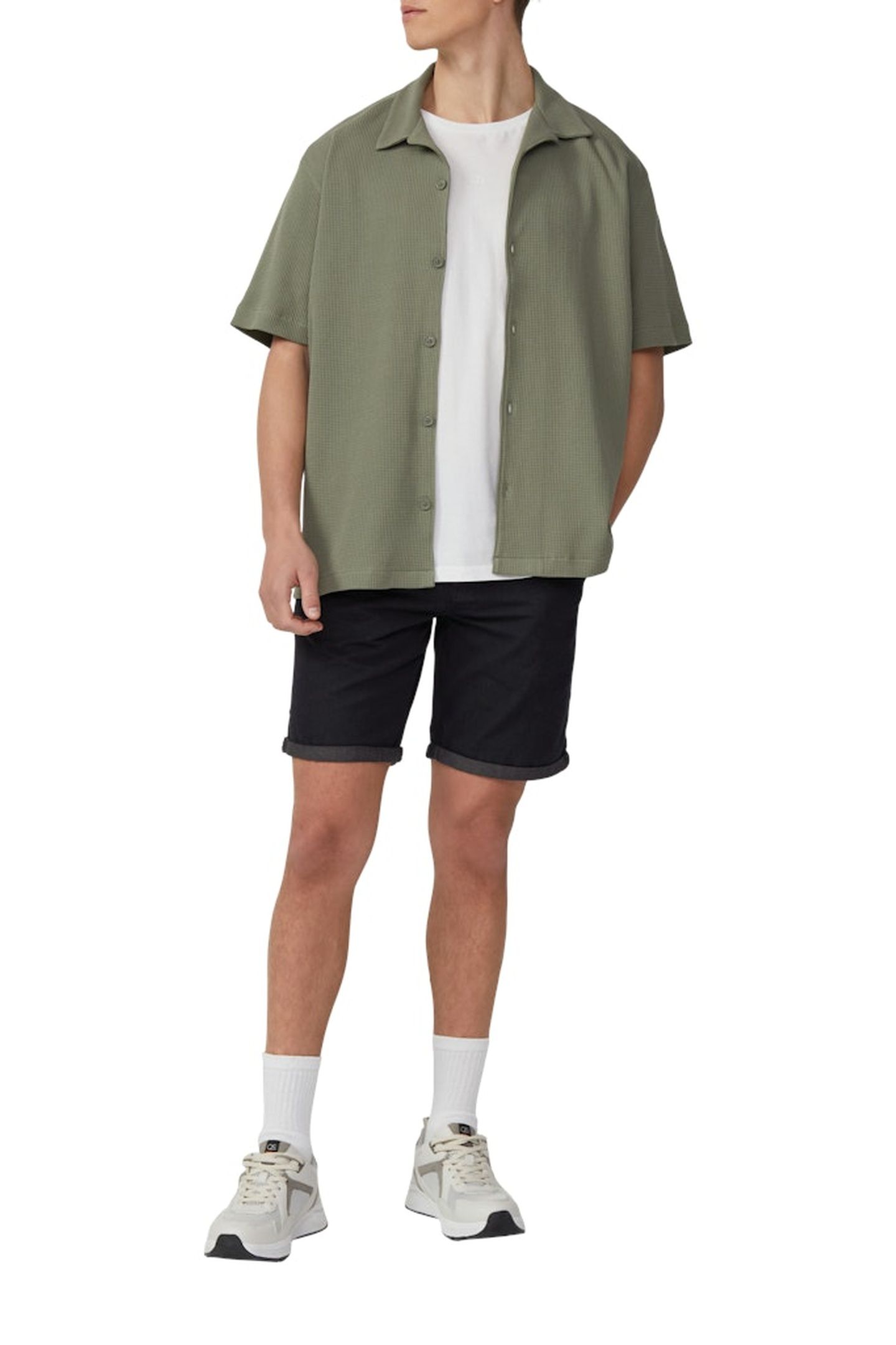QS SHORTS BLACK 2