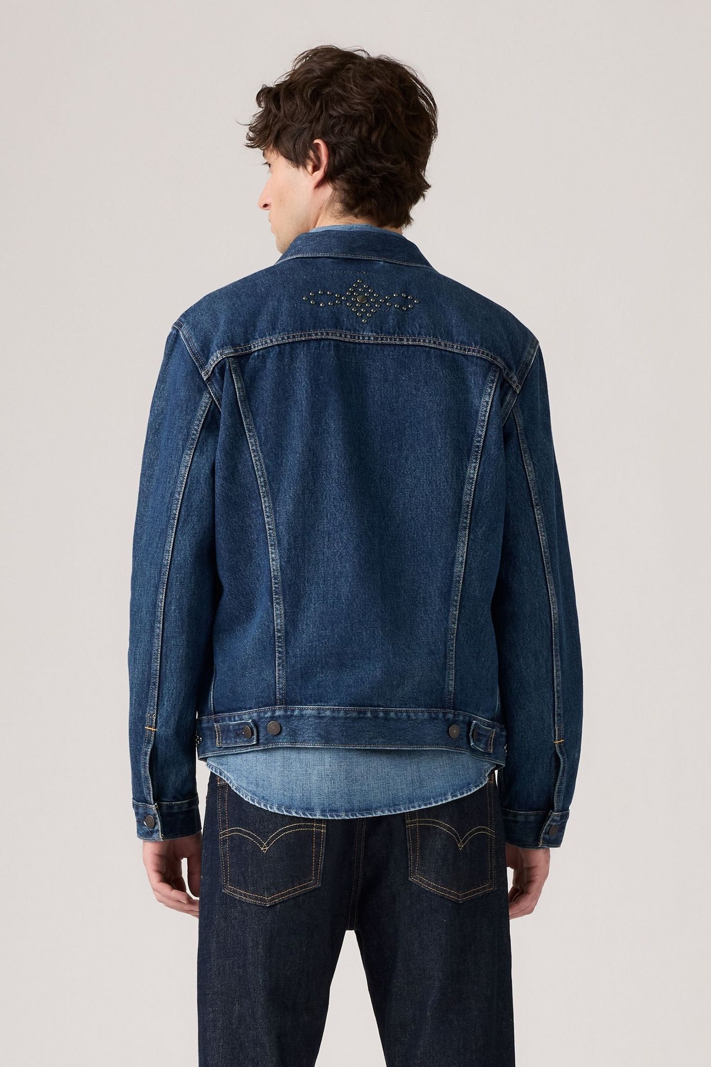 THE TRUCKER JACKET CHECK THIS OUT 3