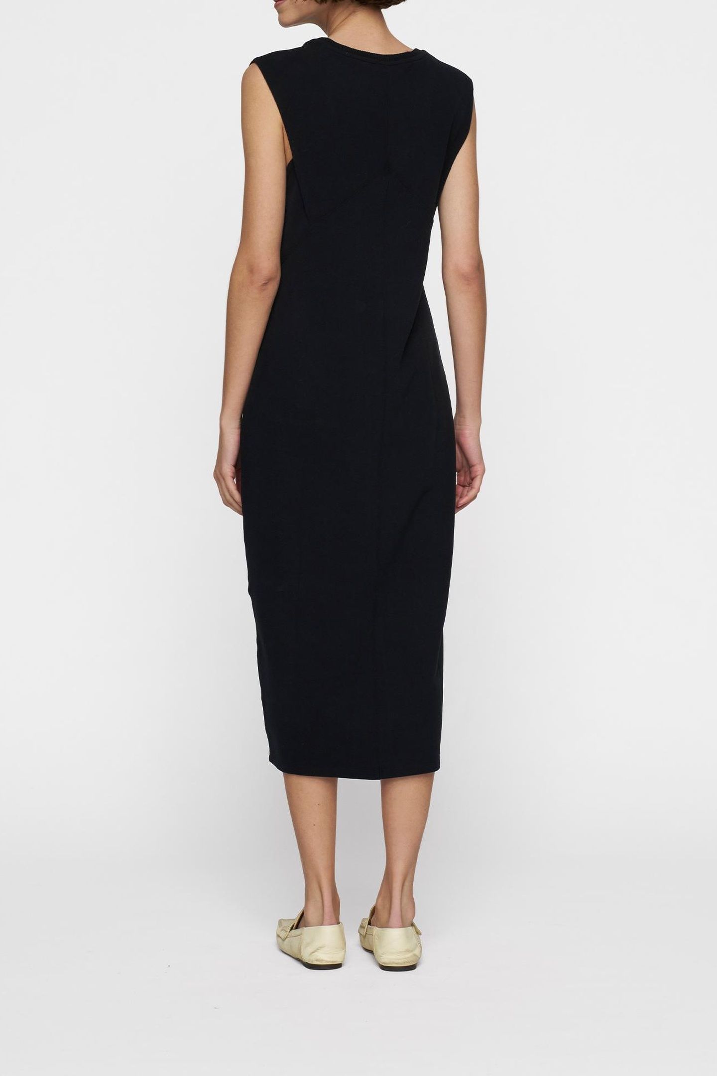 EASY SLEEVELESS DRESS BLACK 2