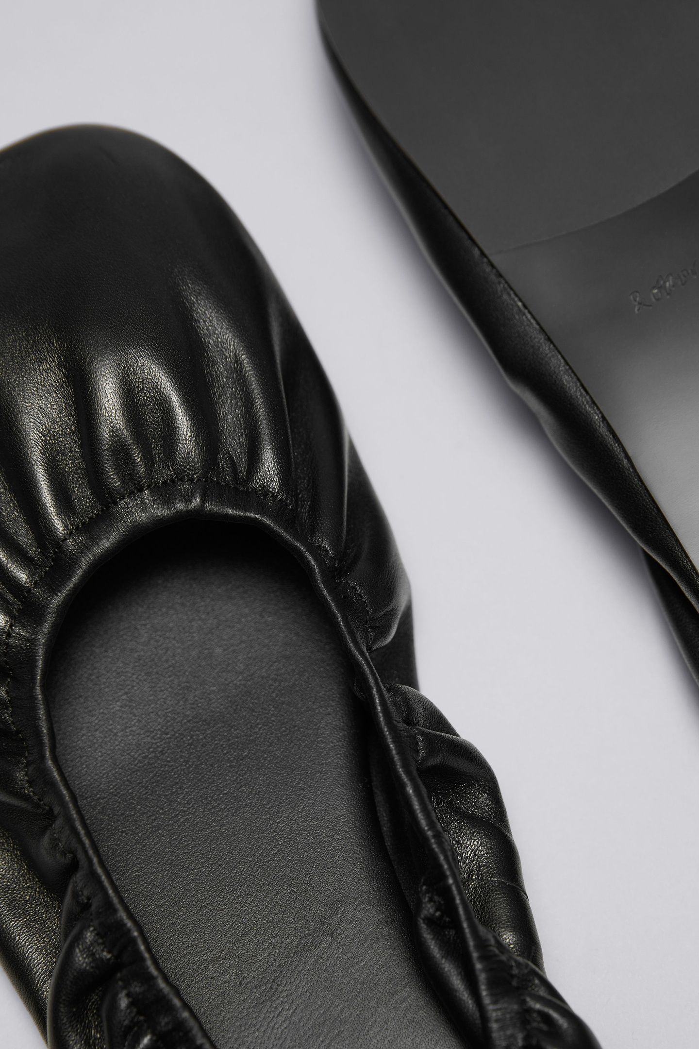 LUNA NAPPA BALLERINA BLACK 3