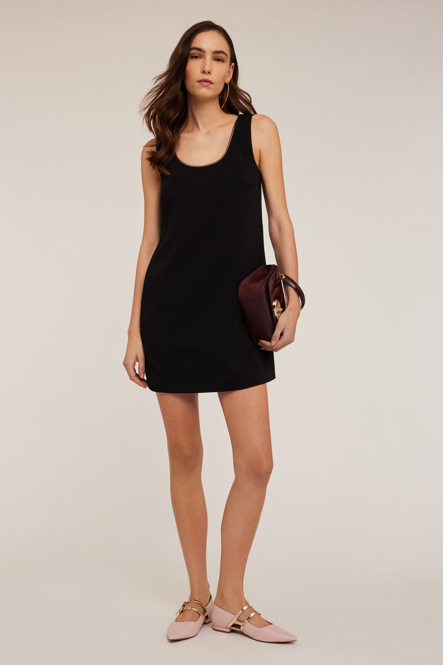 SHEATH DRESS WITH METAL CHAIN DETAIL BLACK 1
