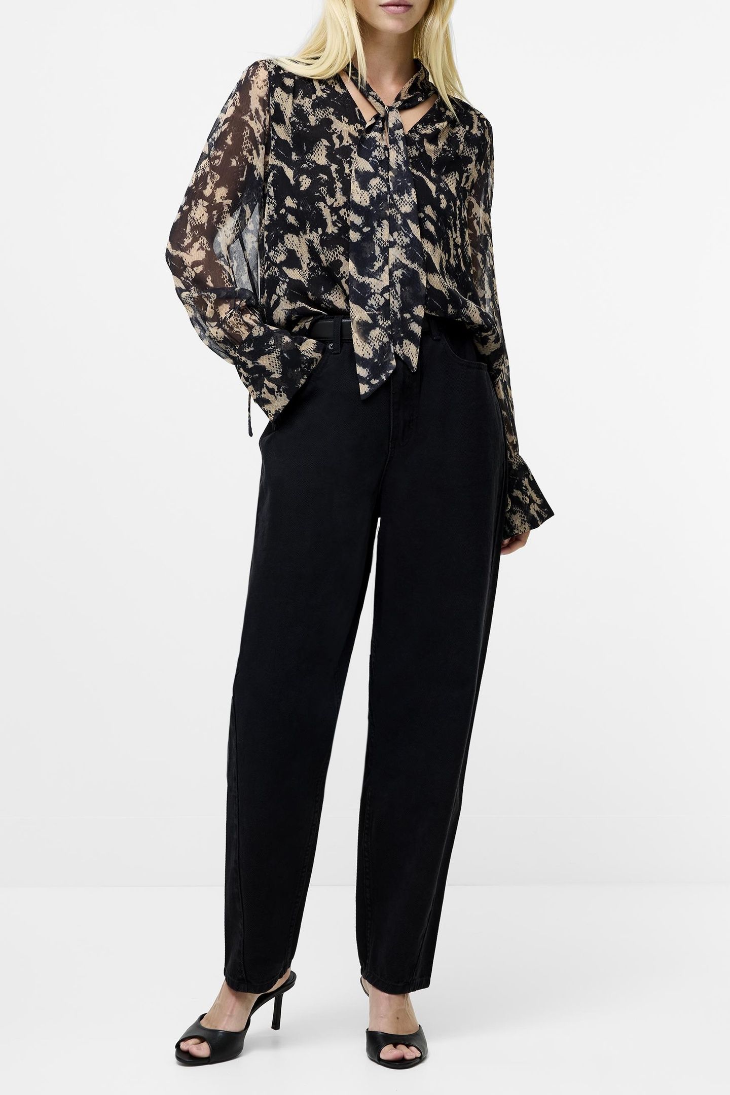 AMELIA HALLIE TIE NK BLOUSE BLACK MULTI 1
