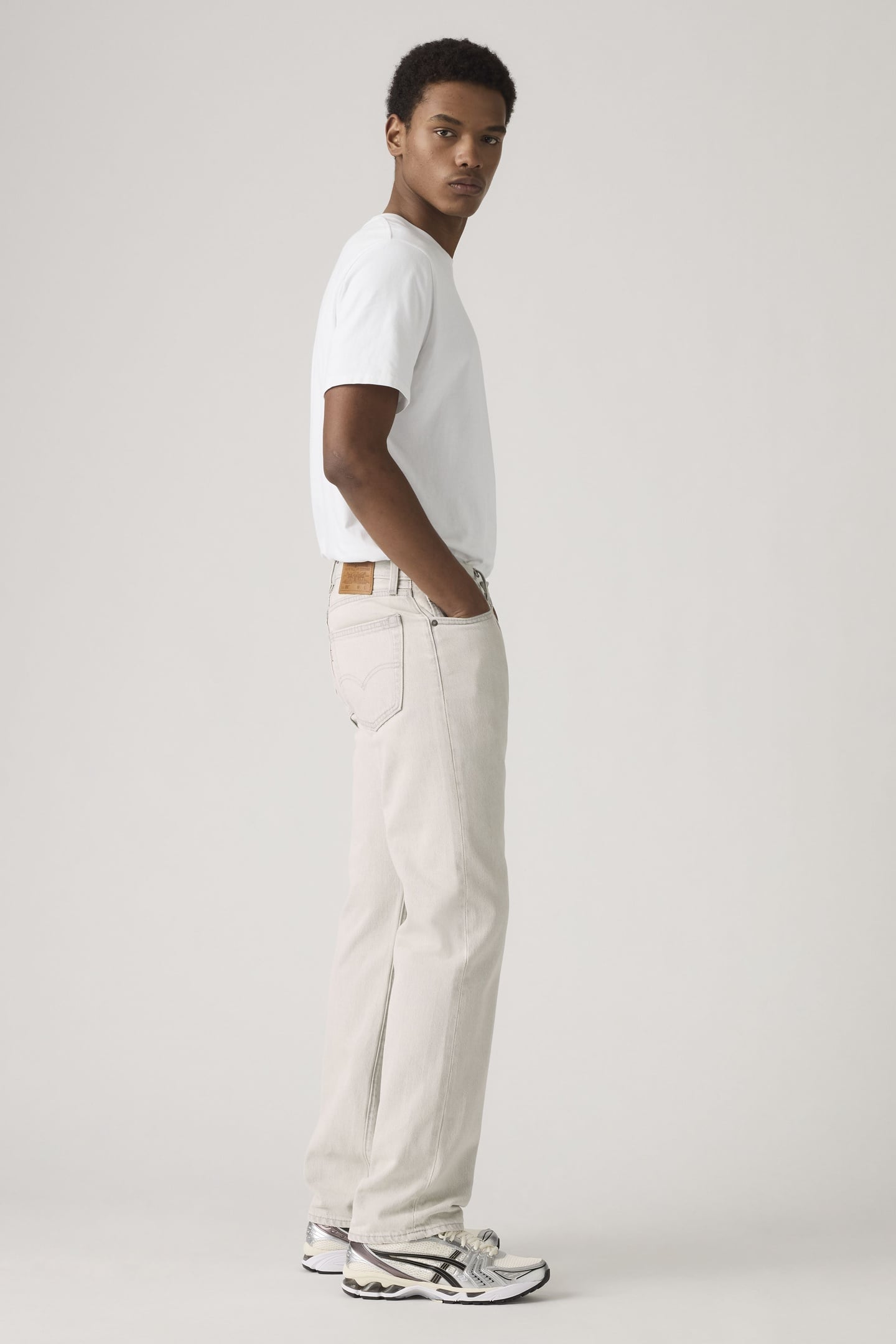 555™ RELAXED STRAIGHT JEANS 5