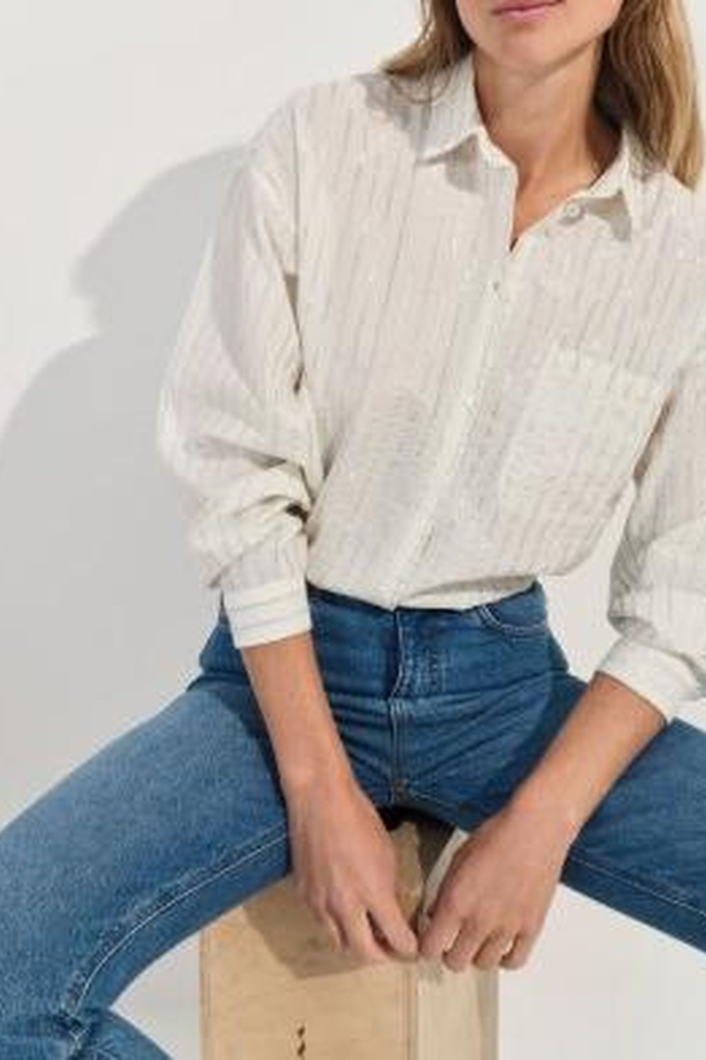 CELESTE - WHITE SHIRT WITH SILVER STRIPE PATTERN 2
