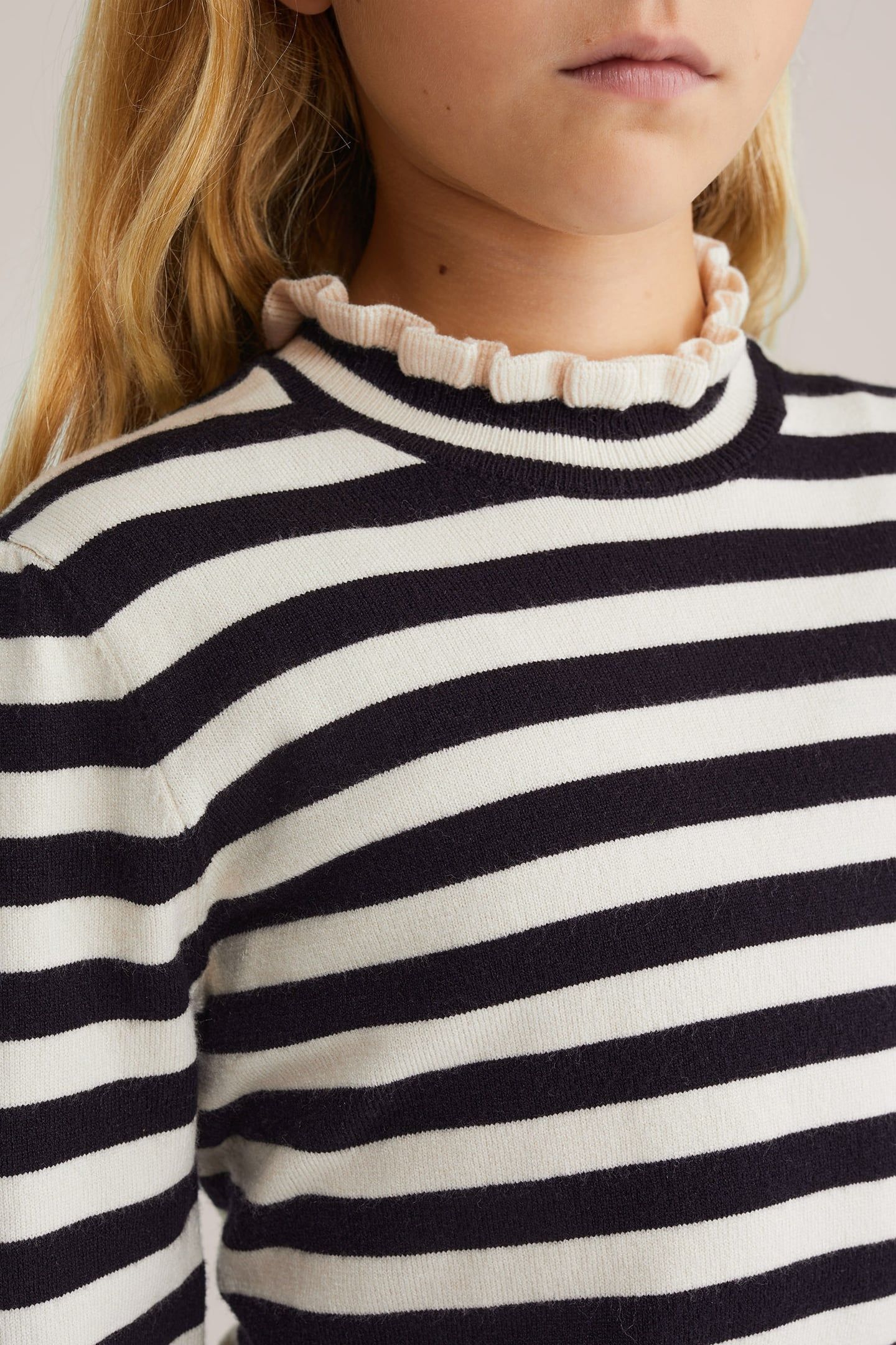 KNITTED PULLOVER BLACK 5