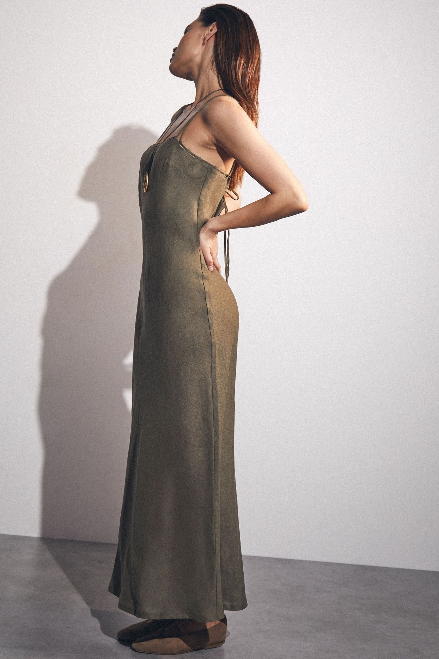 LINEN SLIP DRESS KHAKI 4