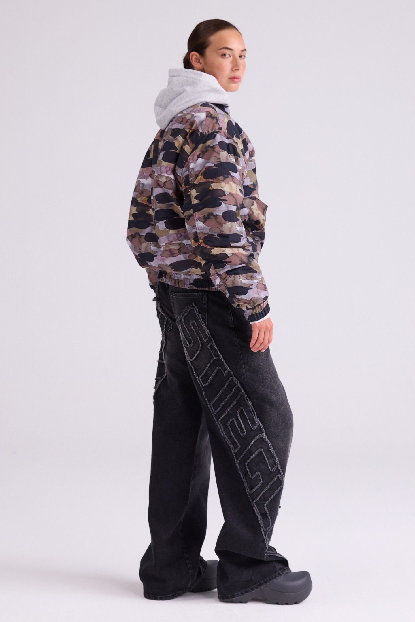 CARMELO BOMBER BROWN 6