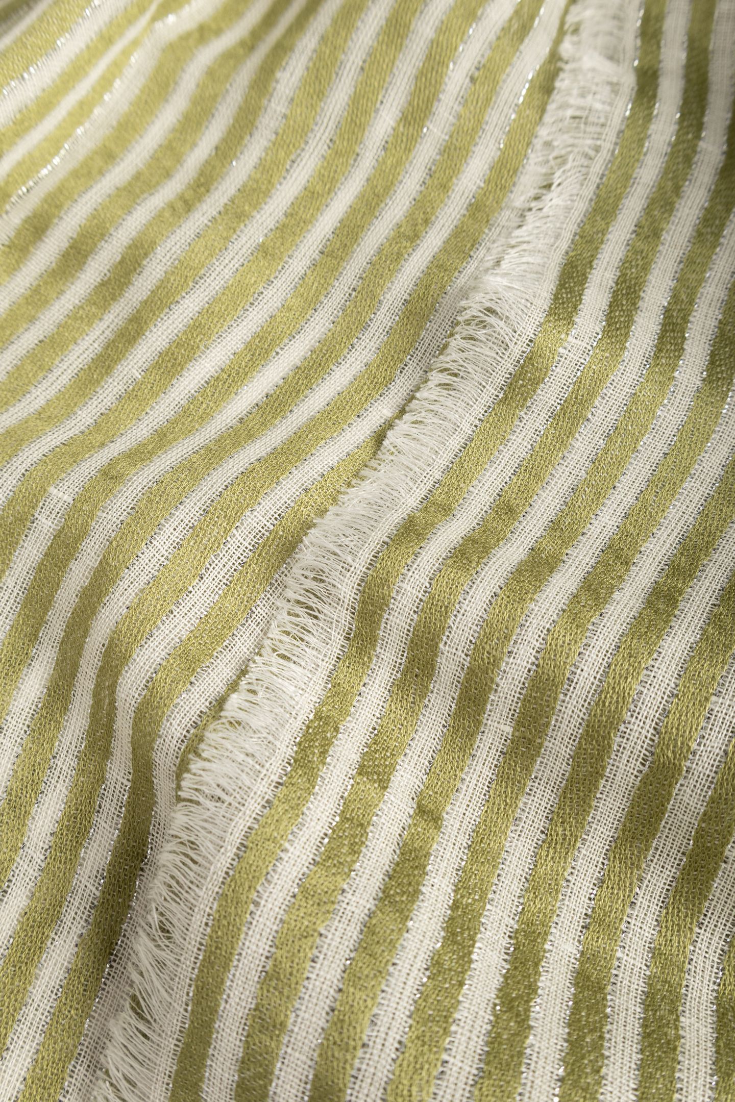 GREEN FRINGED PONCHO WITH SUNLOUNGER STRIPES 3